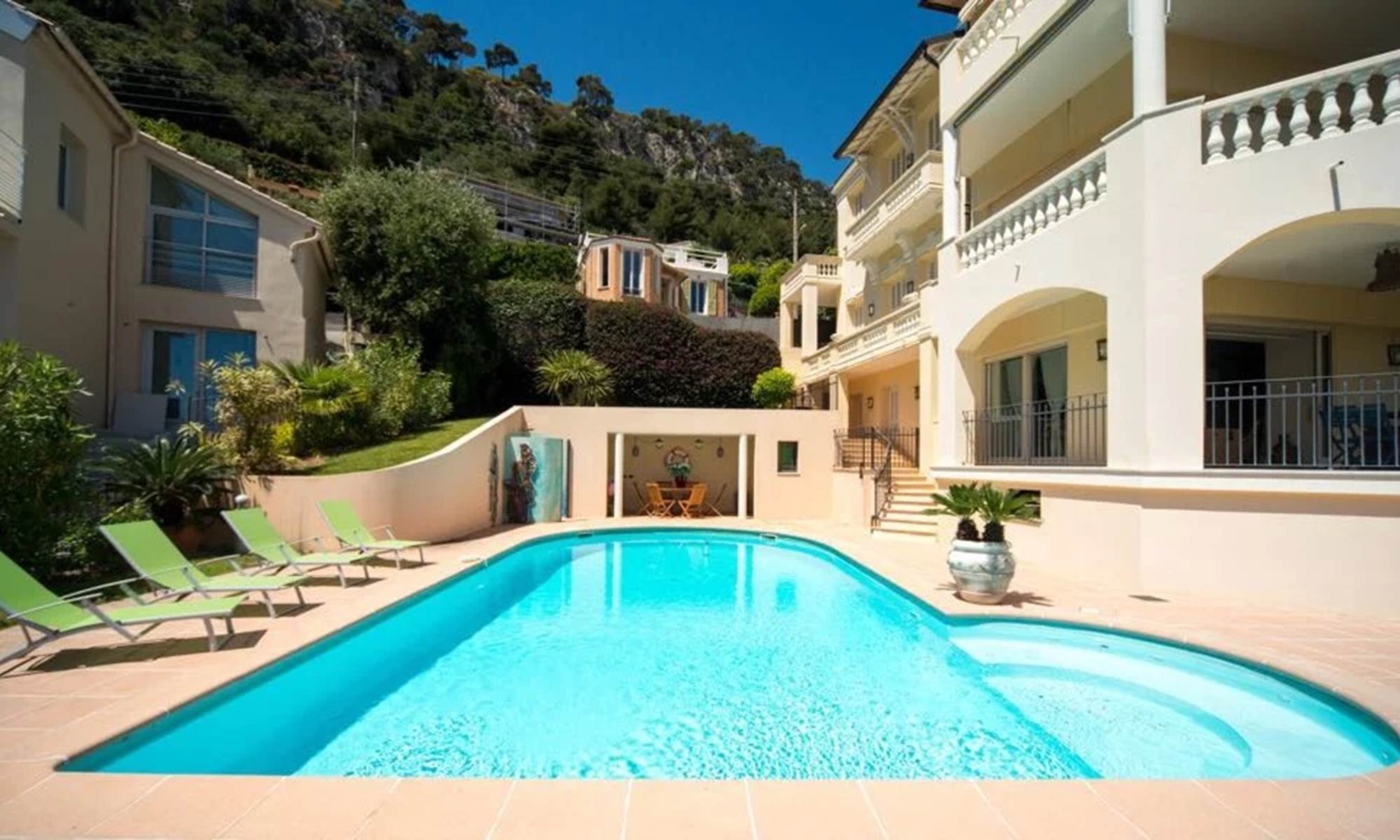 Villa La Nonete avec piscine et vue mer
