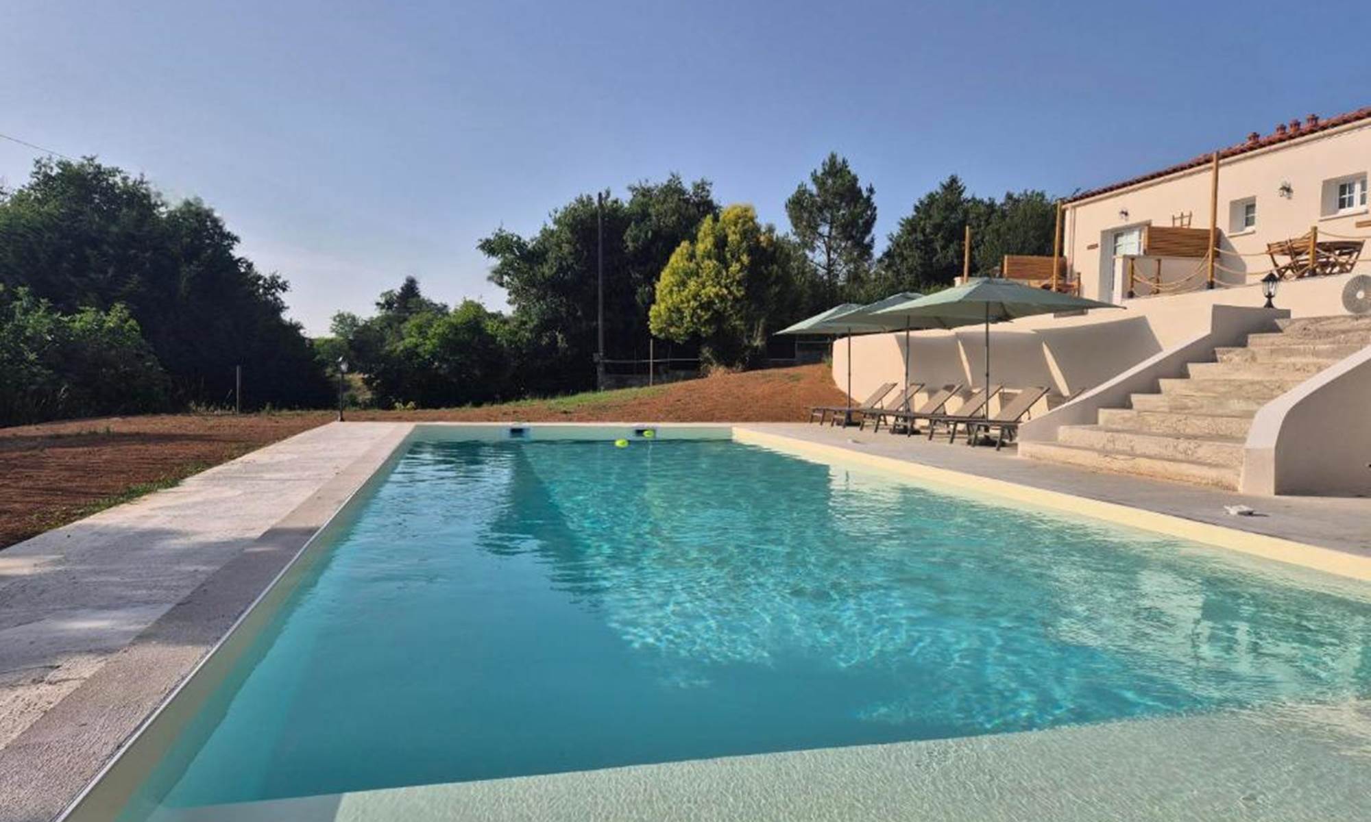 Piscine et jardin de L’Hacienda de Soubran, Charente-Maritime