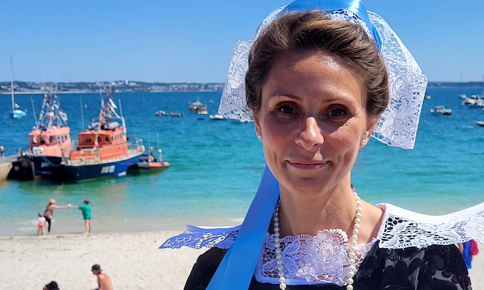 Soizic Costume 1930 de  Fouesnant Cale de Beg Meil-galerie