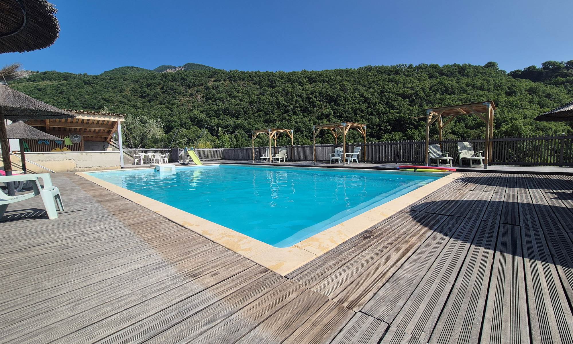 Les gîtes de Moussan - piscine-page