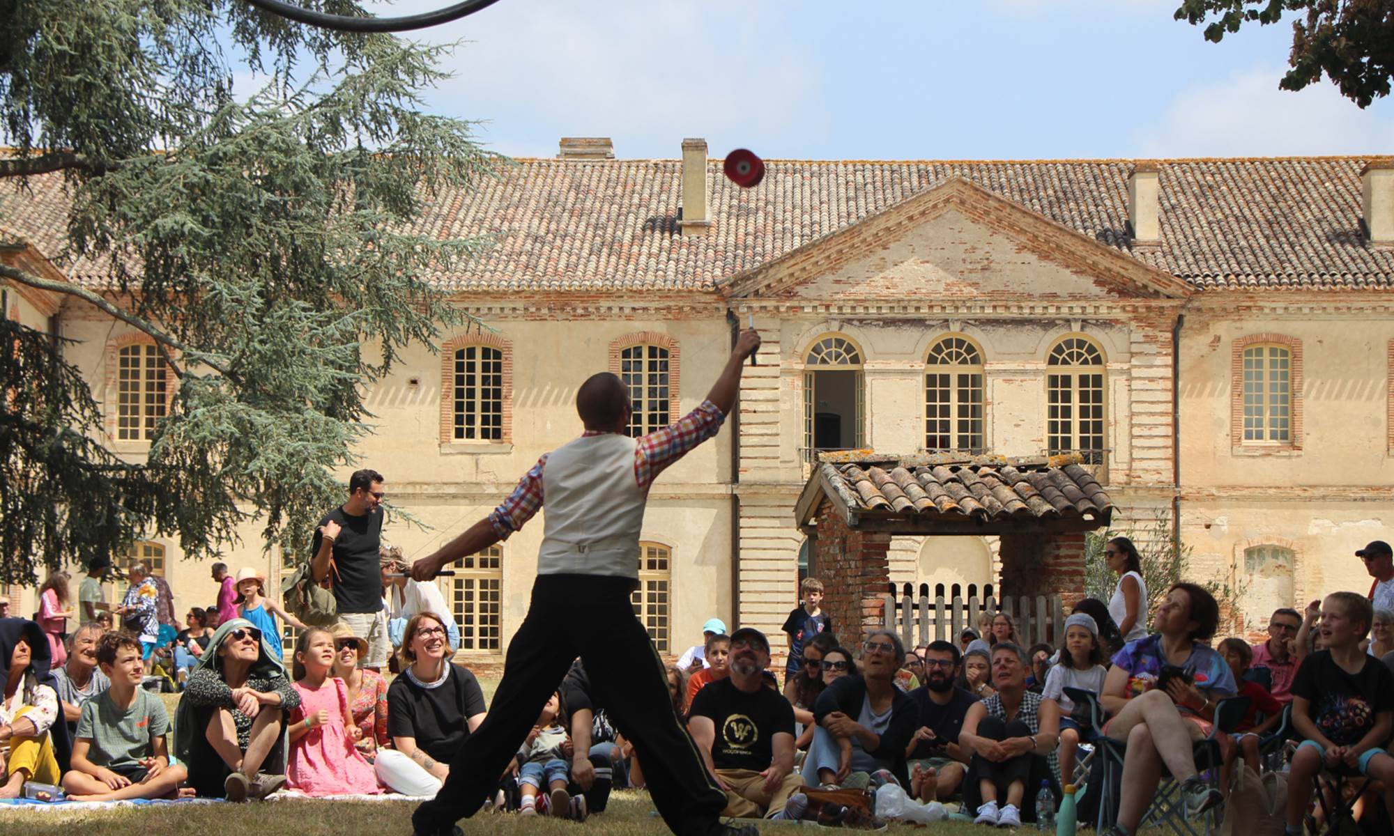 Abbaye de Belleperche - Apportez votre Chaise - ©Aude Rayssac