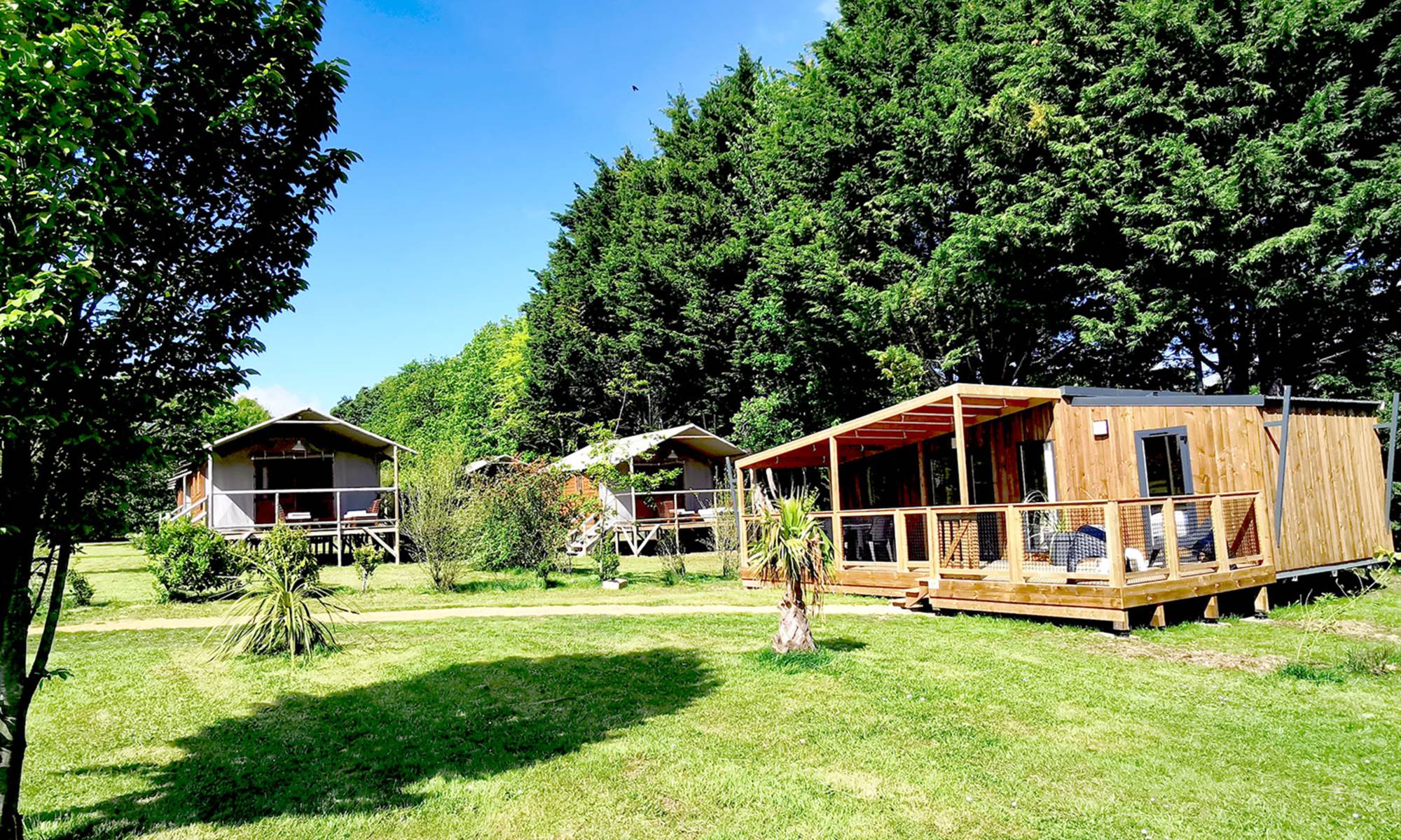 Ecolodges et cabanes en fond-galerie