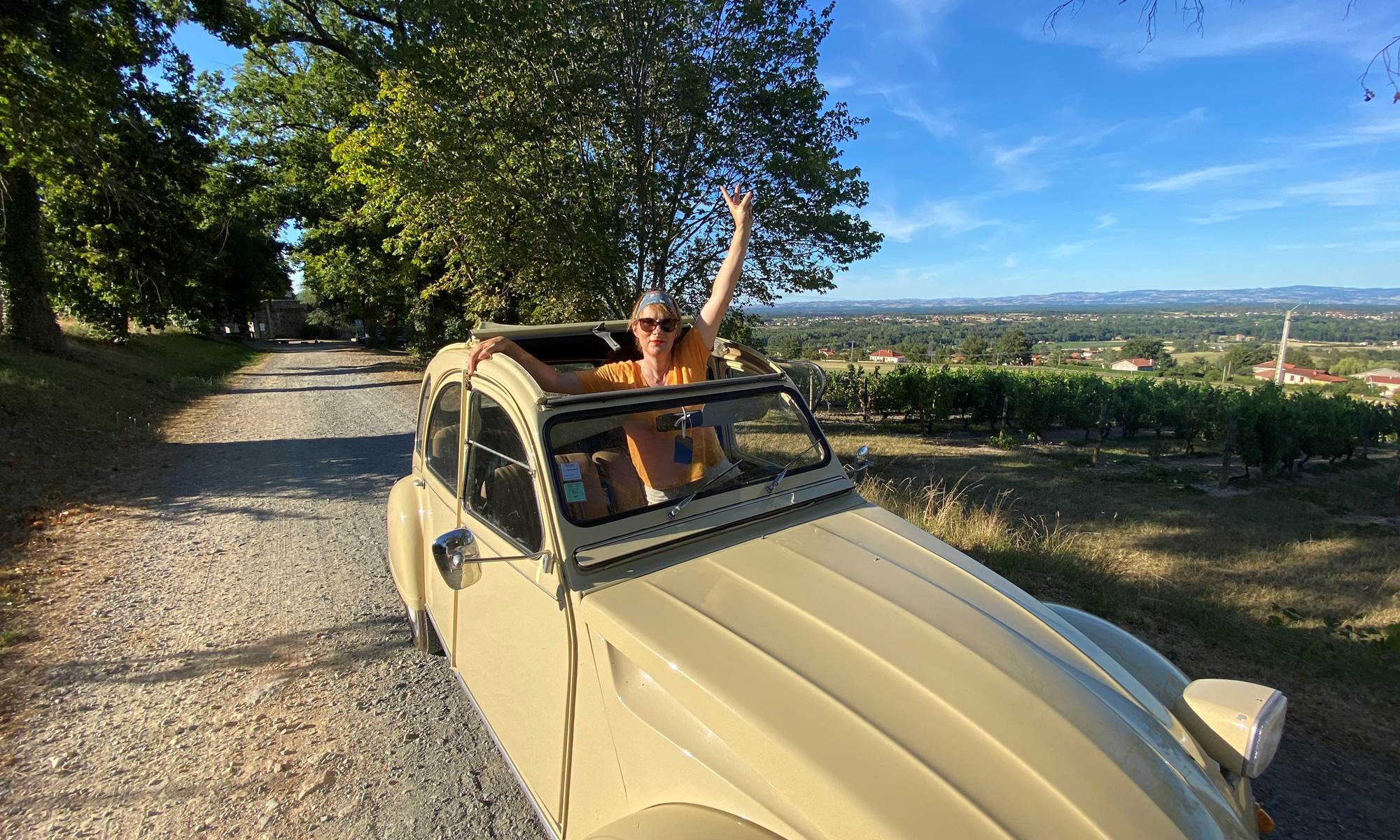 Balade en 2CV avec chauffeur(e)