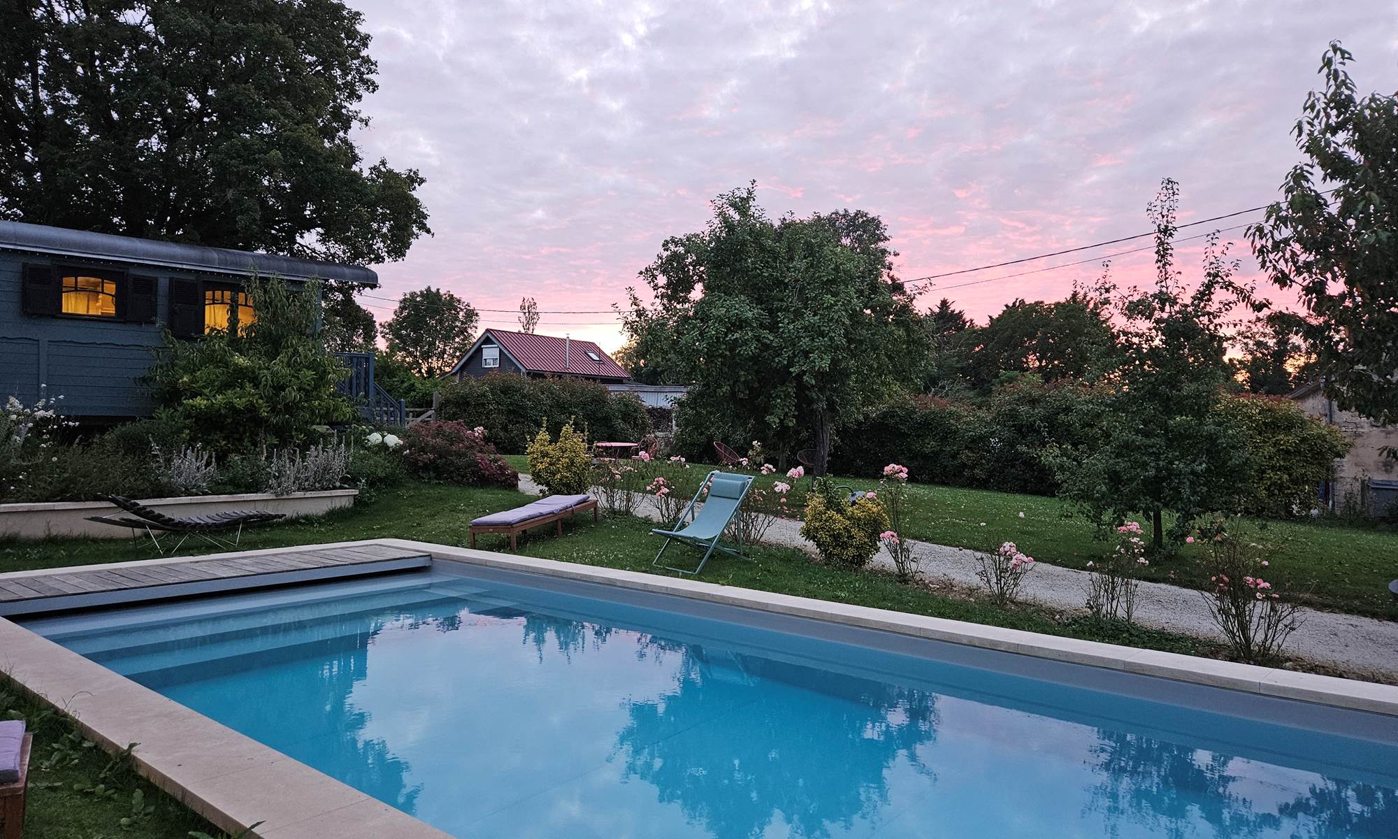 Coucher du soleil piscine