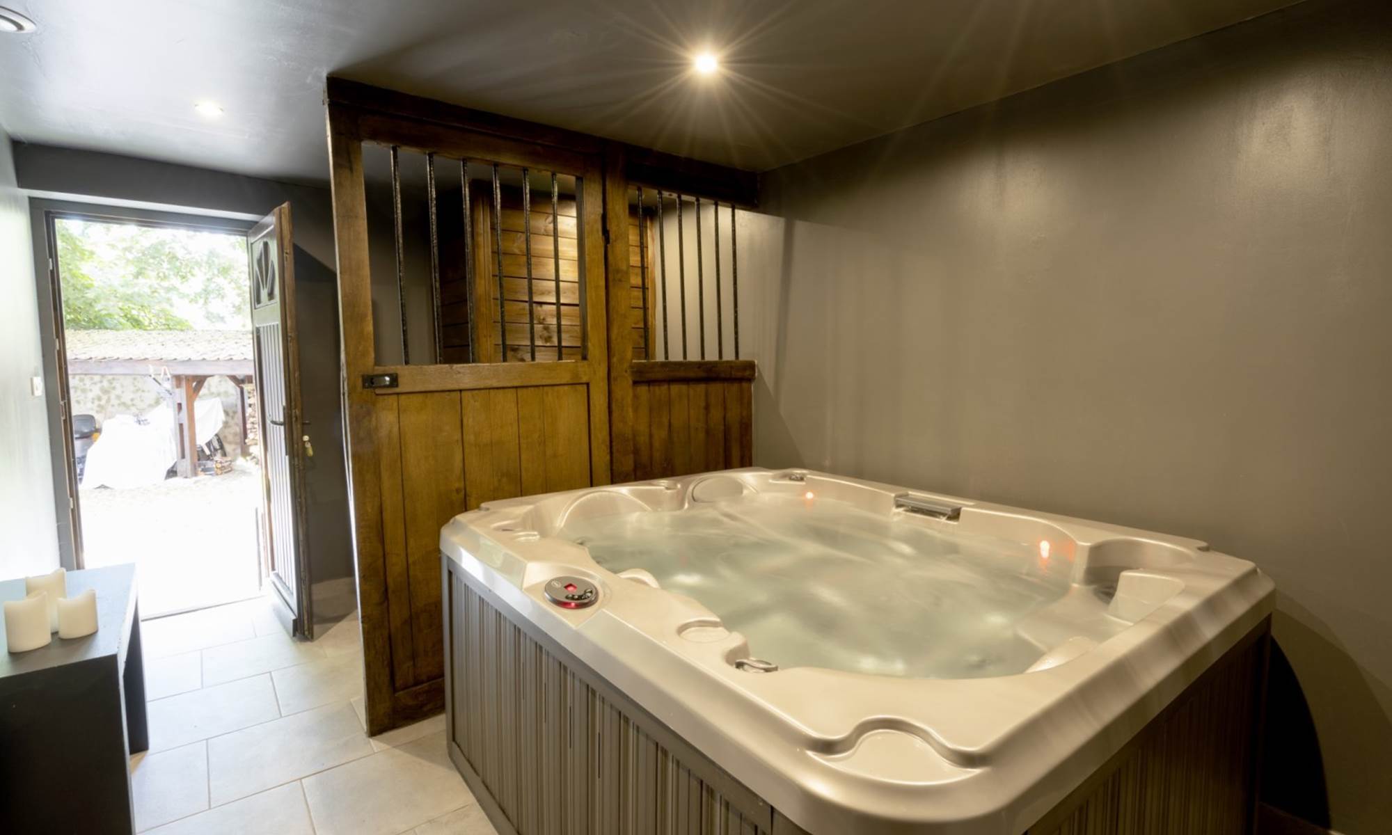 Domaine de la Course - Jacuzzi