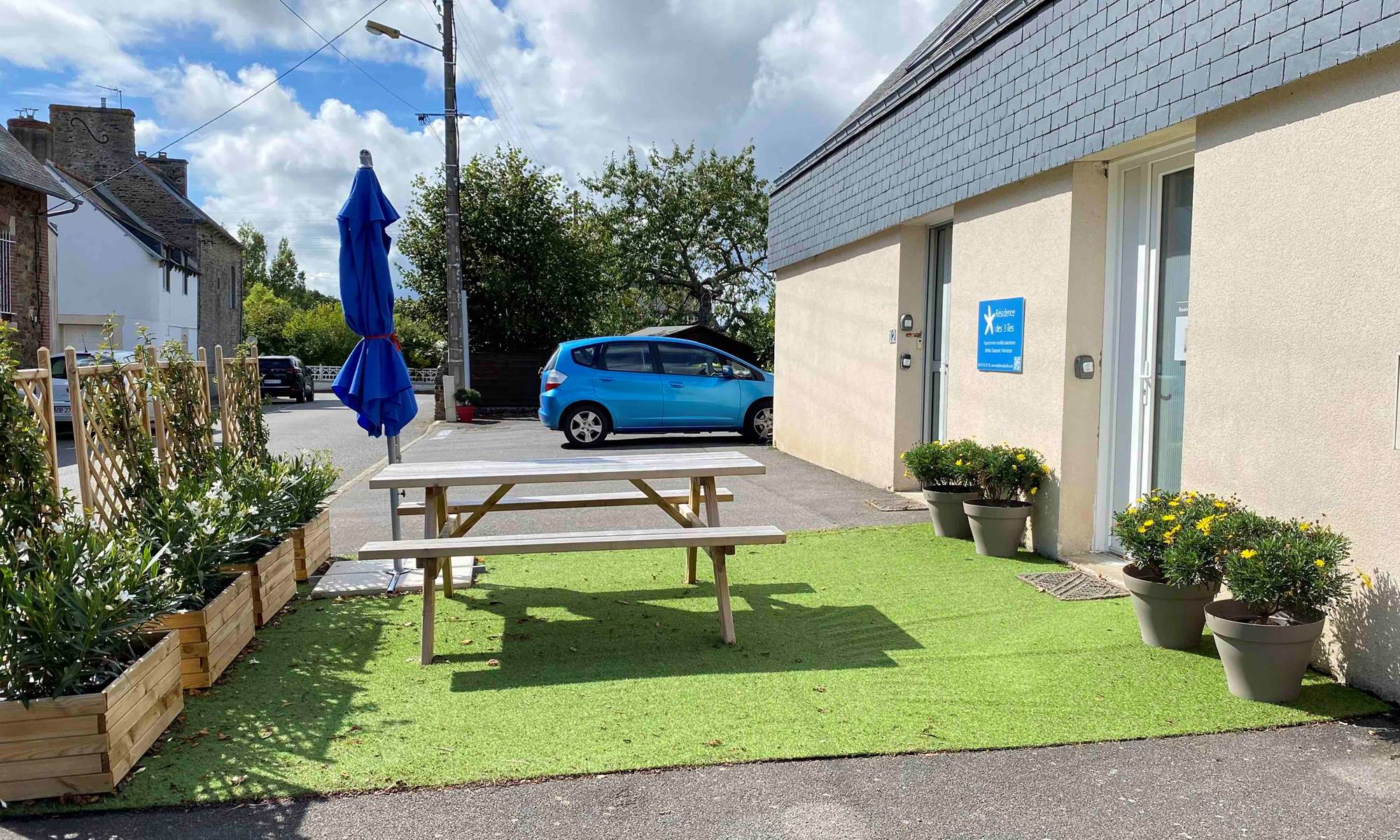 Re´sidence des 3 i^les_Binic-Etables sur mer_Parking vue cote-galerie