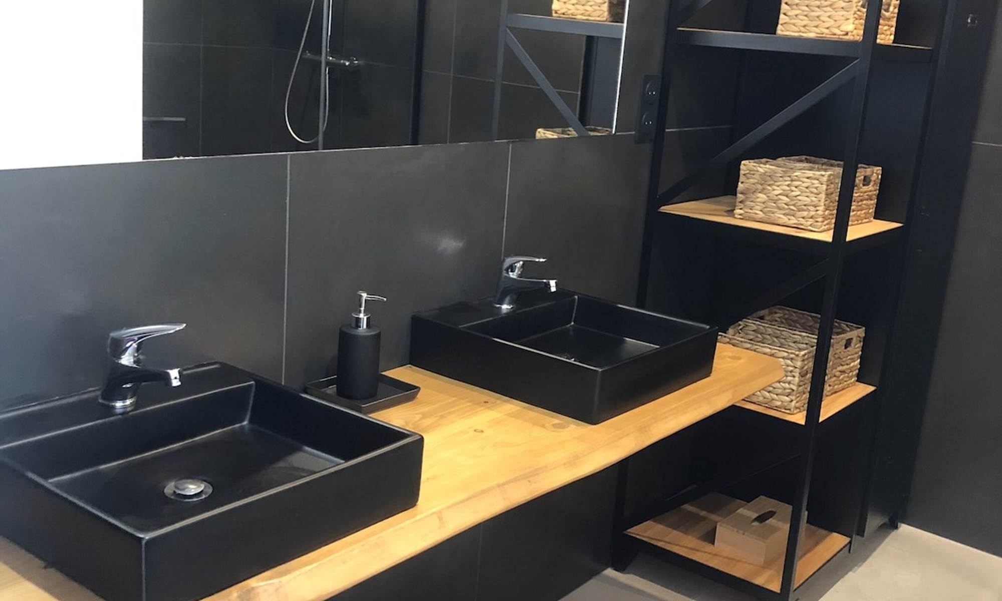 SALLE DE BAINS POOL HOUSE