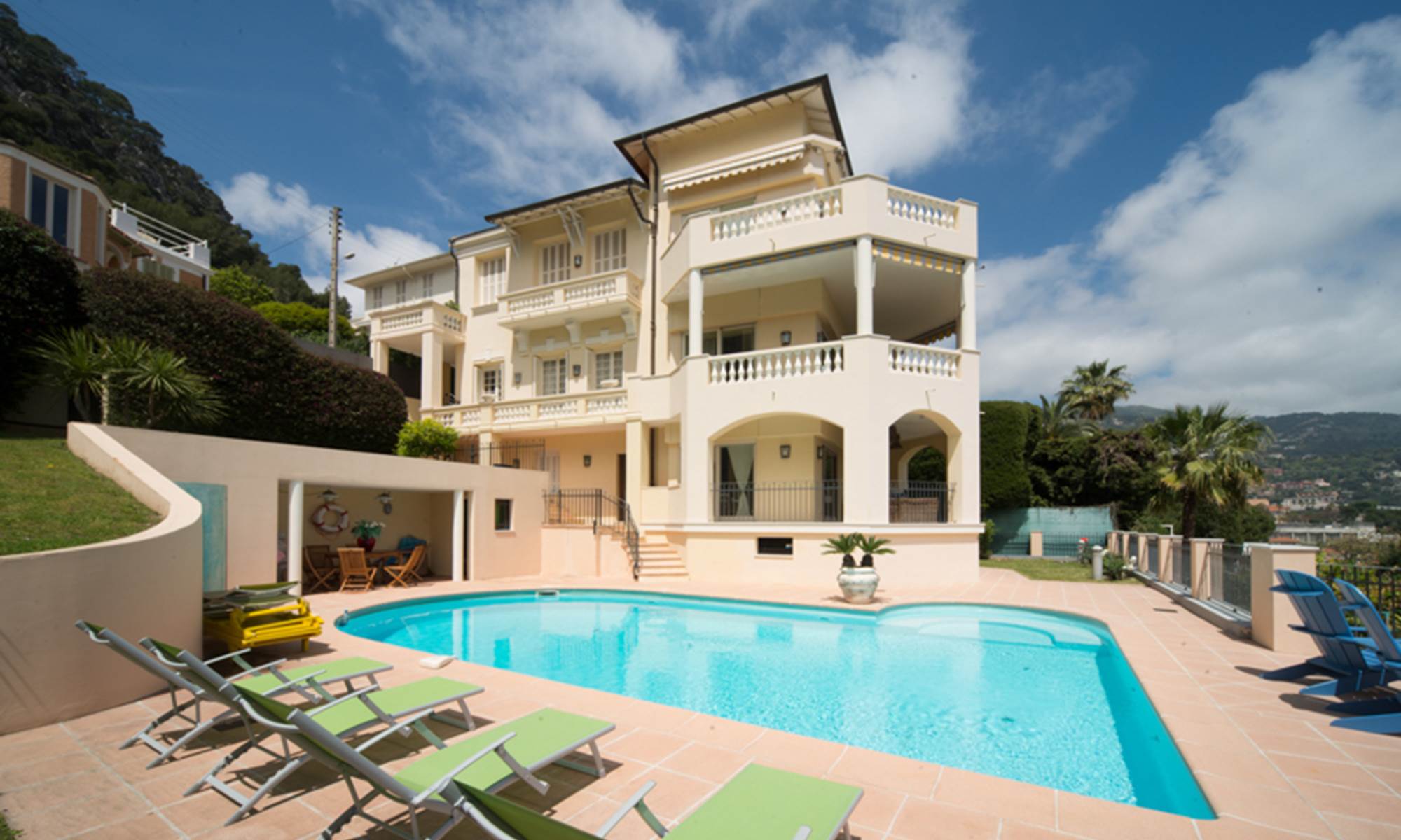 Villa La Nonete avec piscine et vue mer