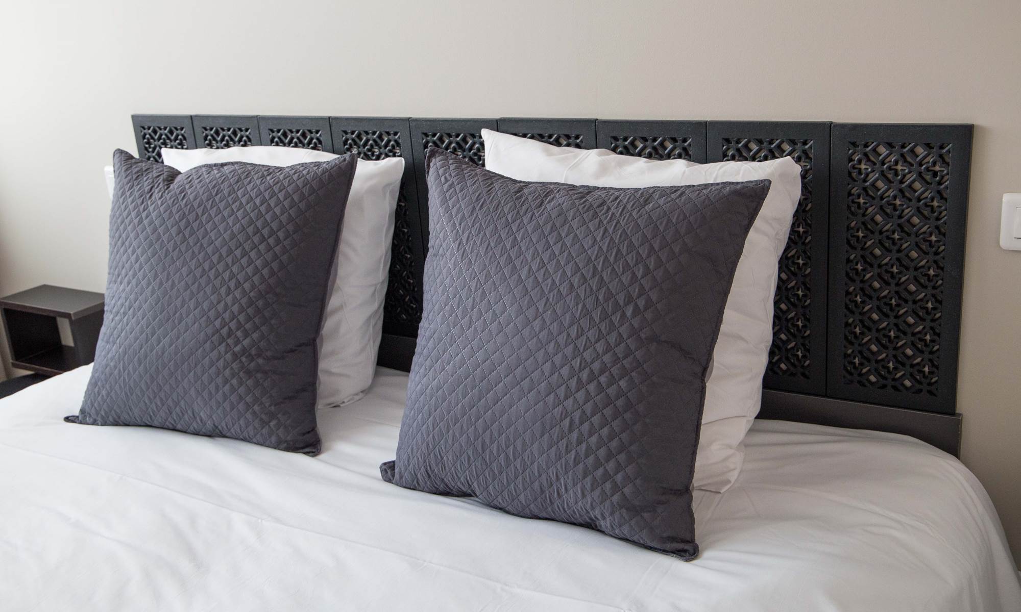 Lit king size 180 x 200cm.-page