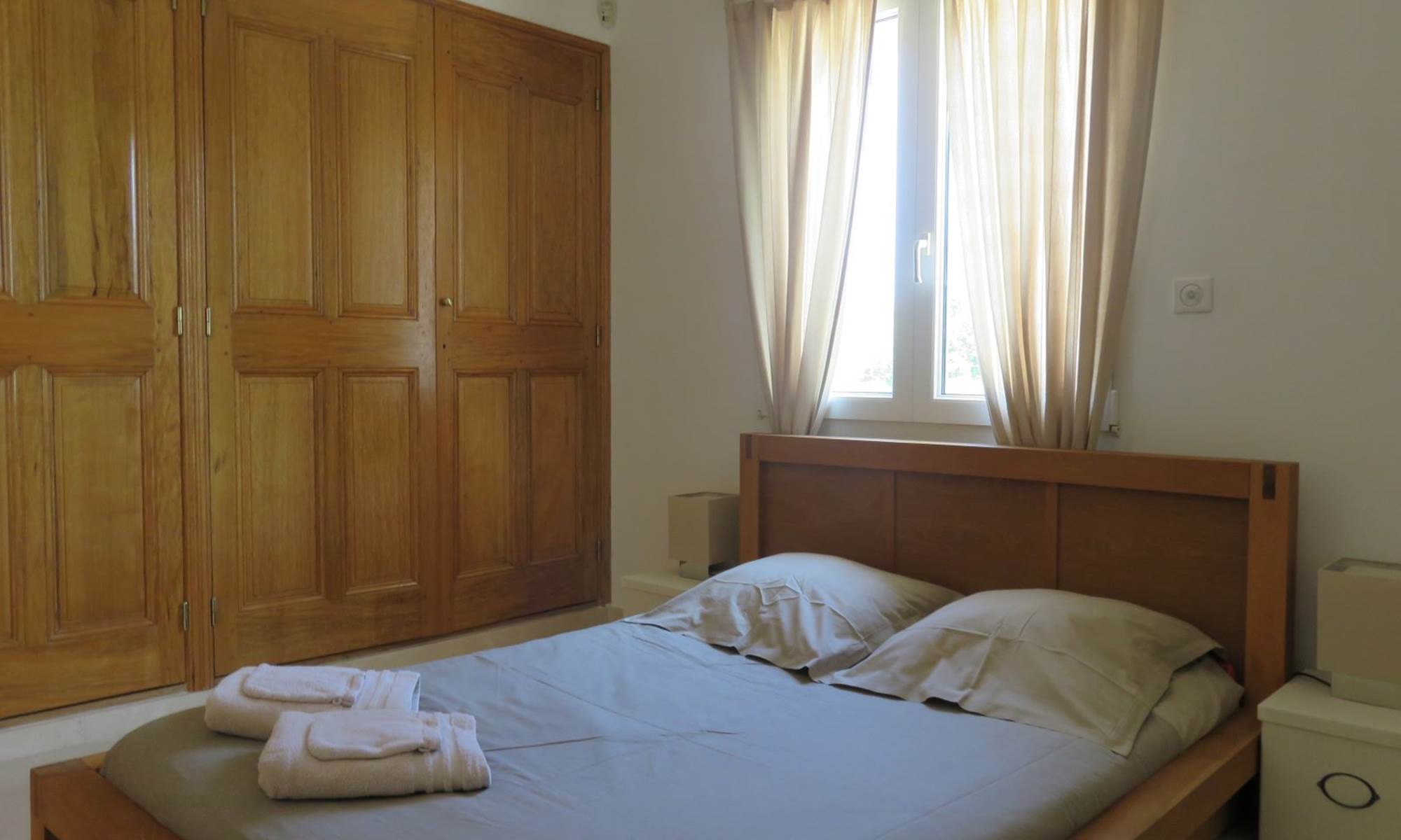 CHAMBRE 1 - RDC MAISON