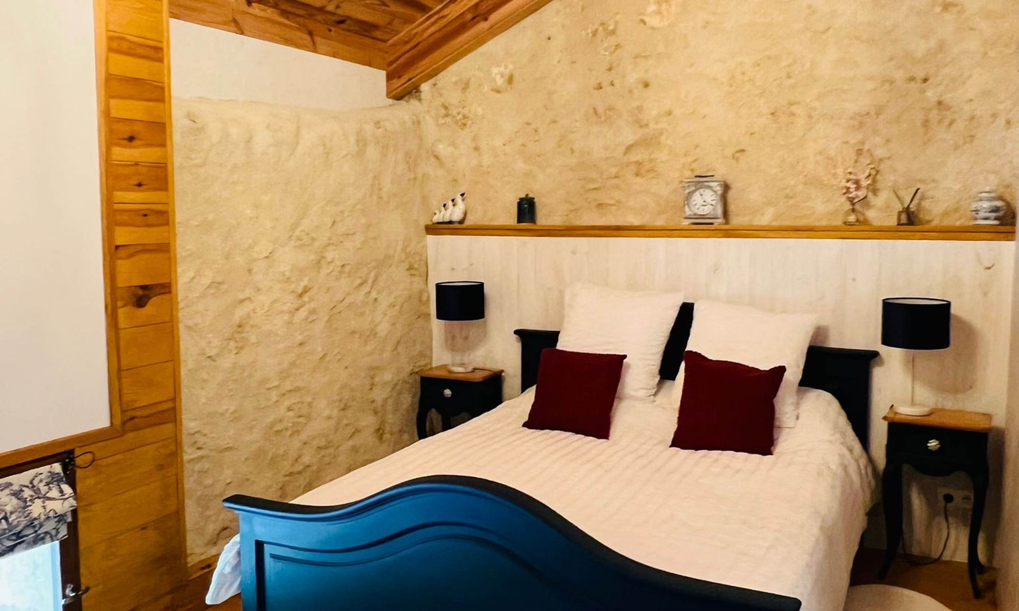 The Barn Gite - Bedroom 1