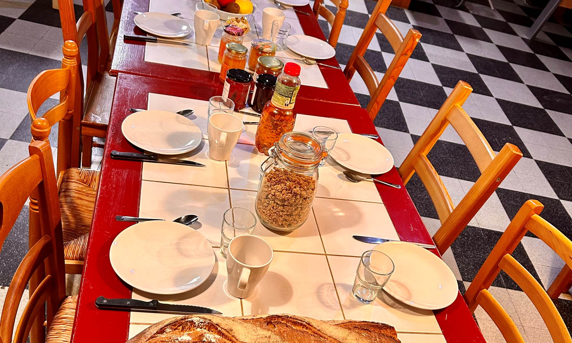 petit déjeuner montagne confiture