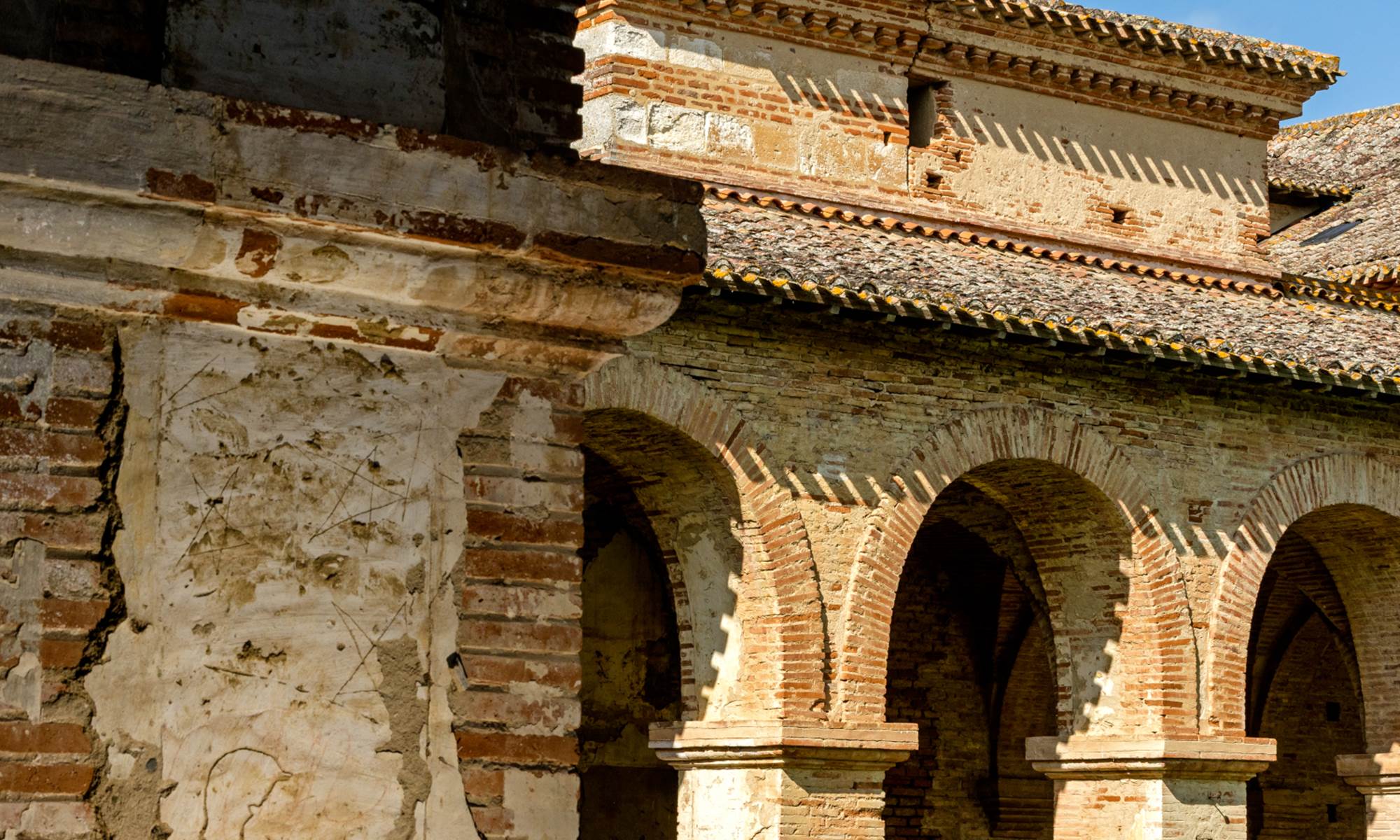Abbaye de Belleperche - Cloître de l'abbaye - ©N. Ballestrero