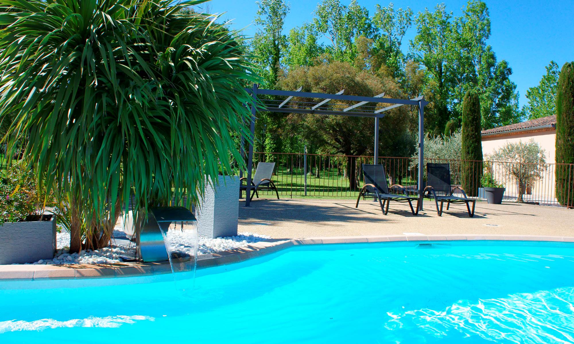 Piscine hôtel les peupliers proche wave Island-page