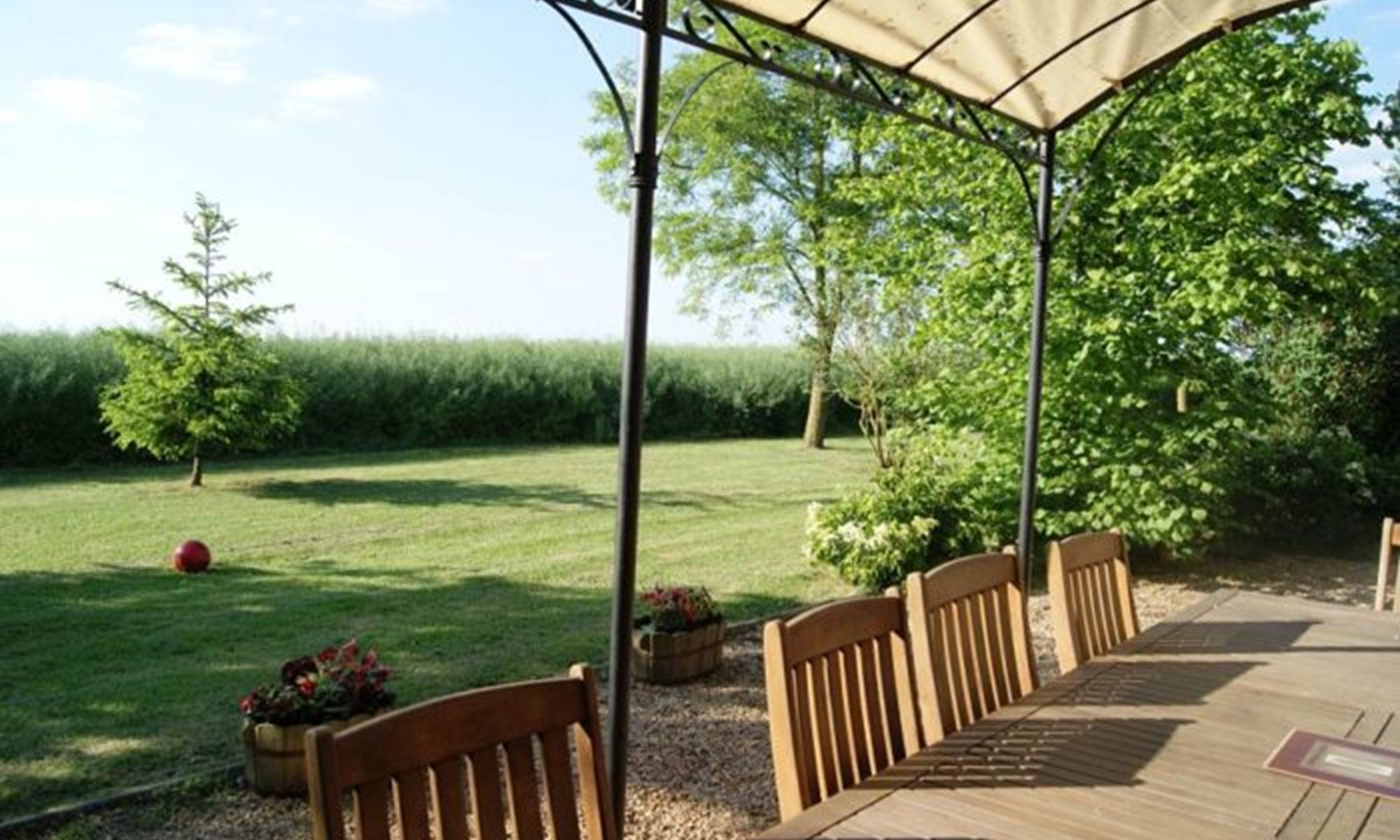 Terrasse-table-d-hotes