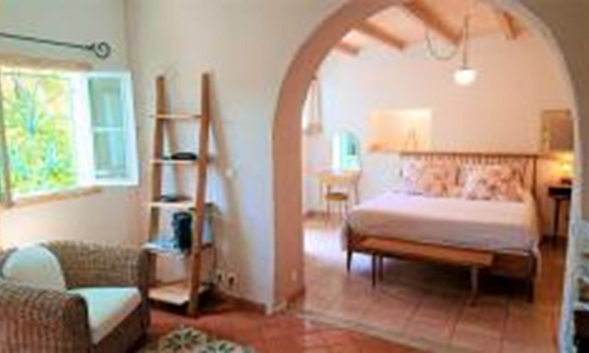 c3c1b174-3c89-43b7-bf57-096e7ac653df10-galerie