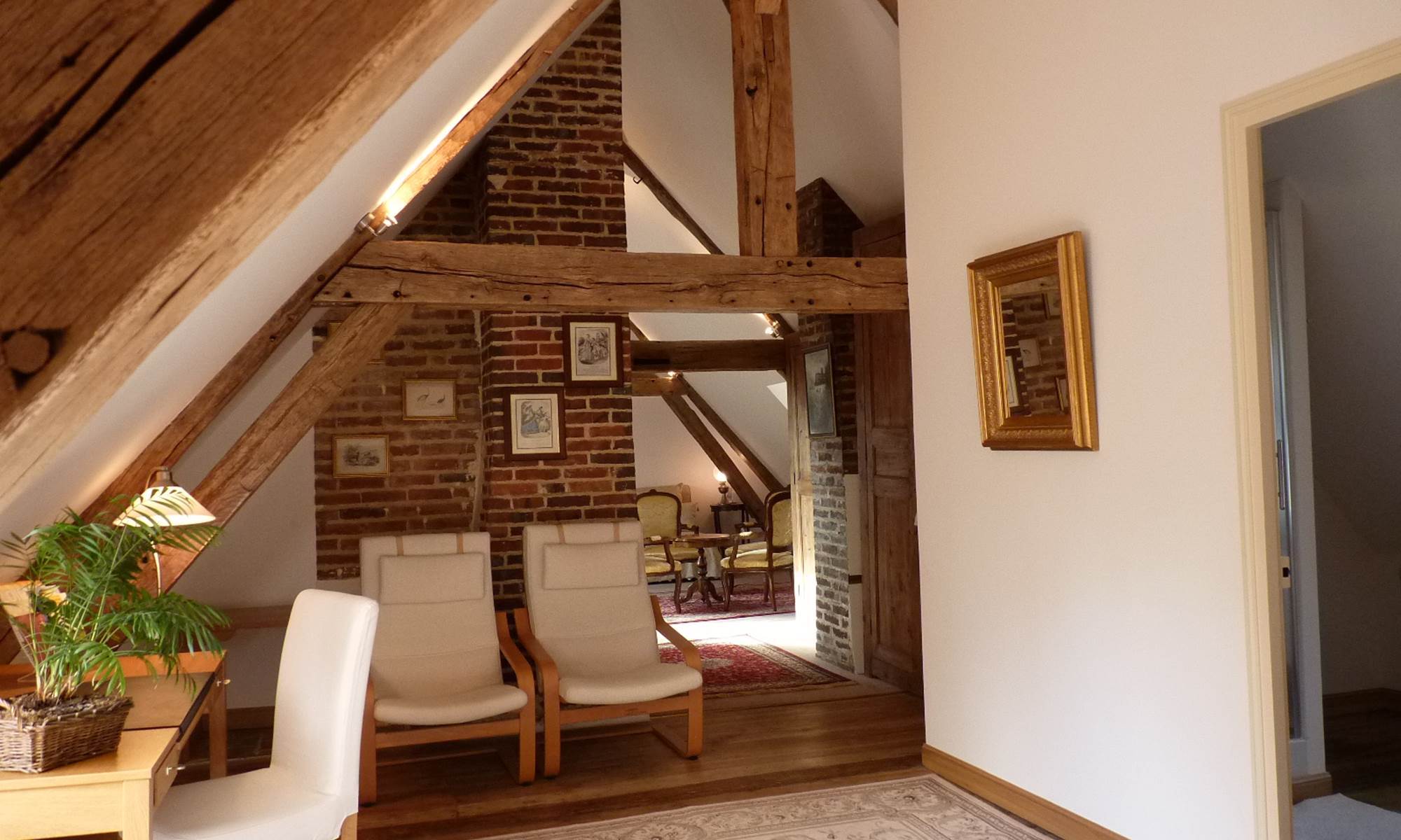 Suite-haute-ensemble-large-galerie