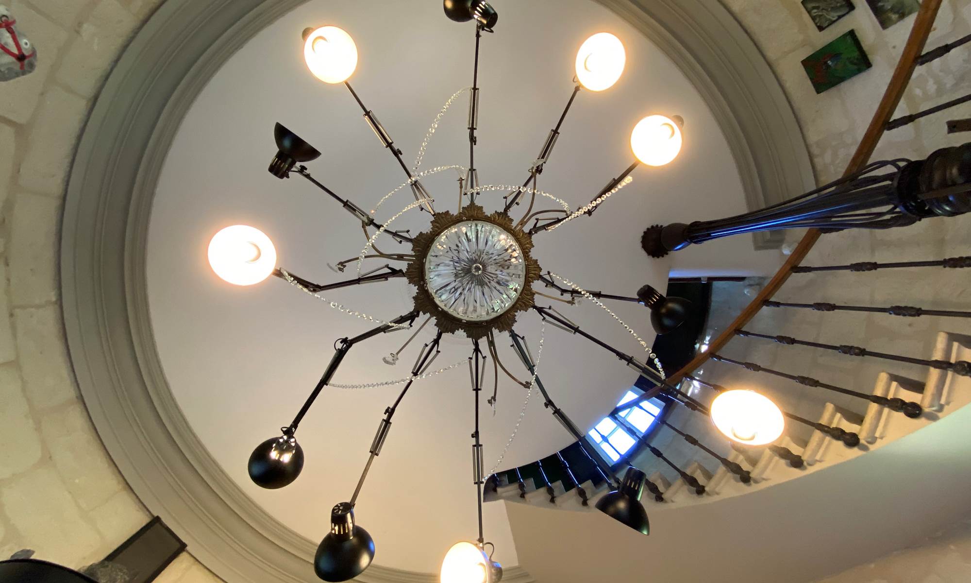 la-tour-des-touches-gite-savonnieres-le-lustre