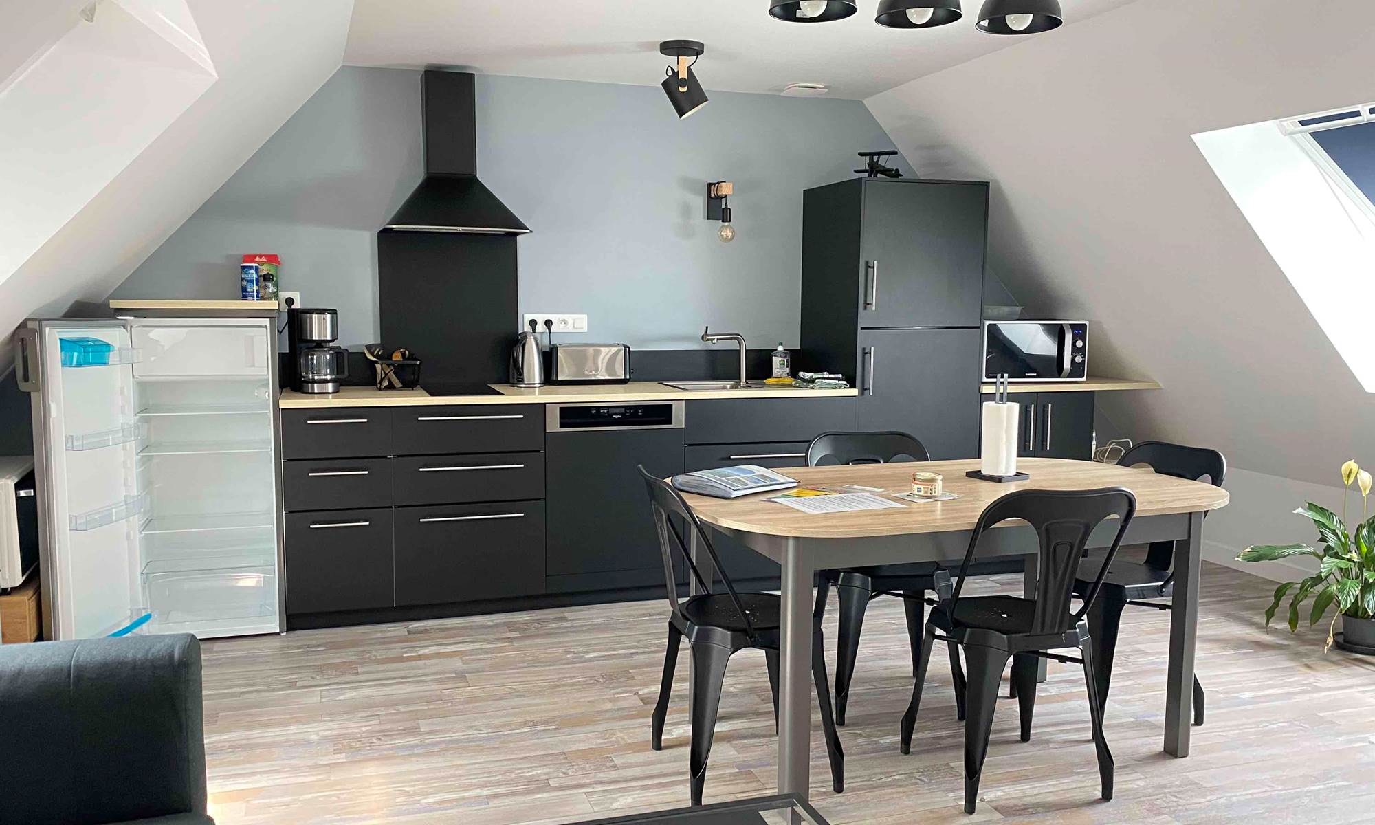 Residence des 3 iles_Gites_Hotel_Binic-Etables sur mer_ salle a manger 3 Manhattan 2025-galerie