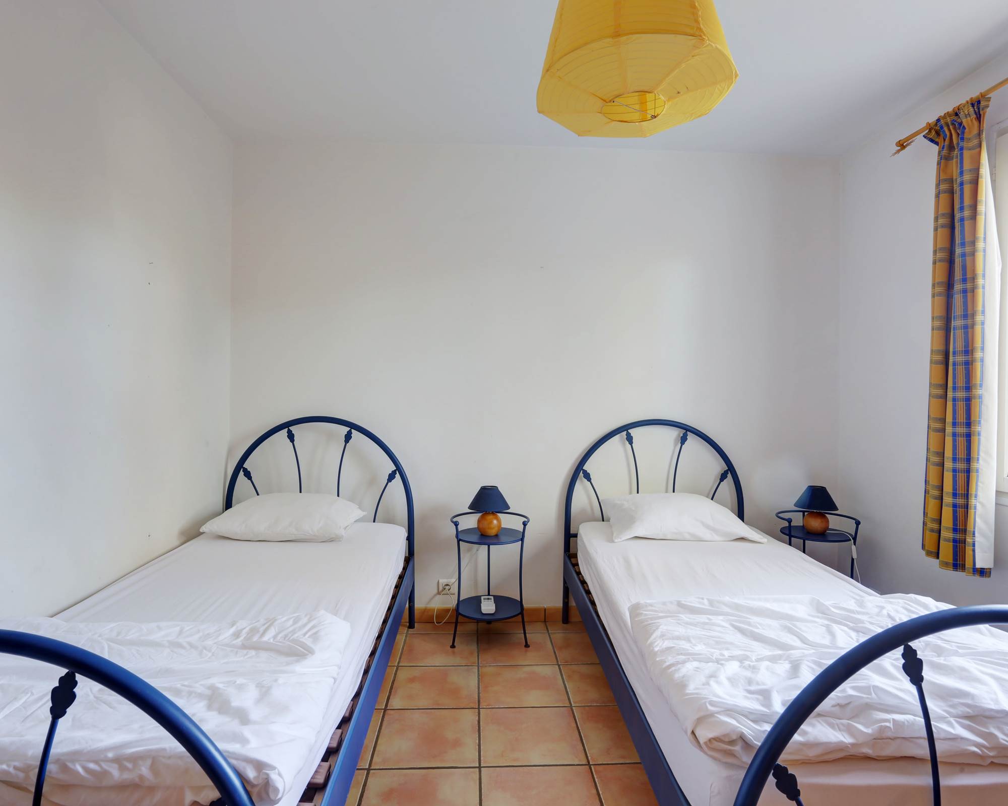 chambre 2 lits simples rez