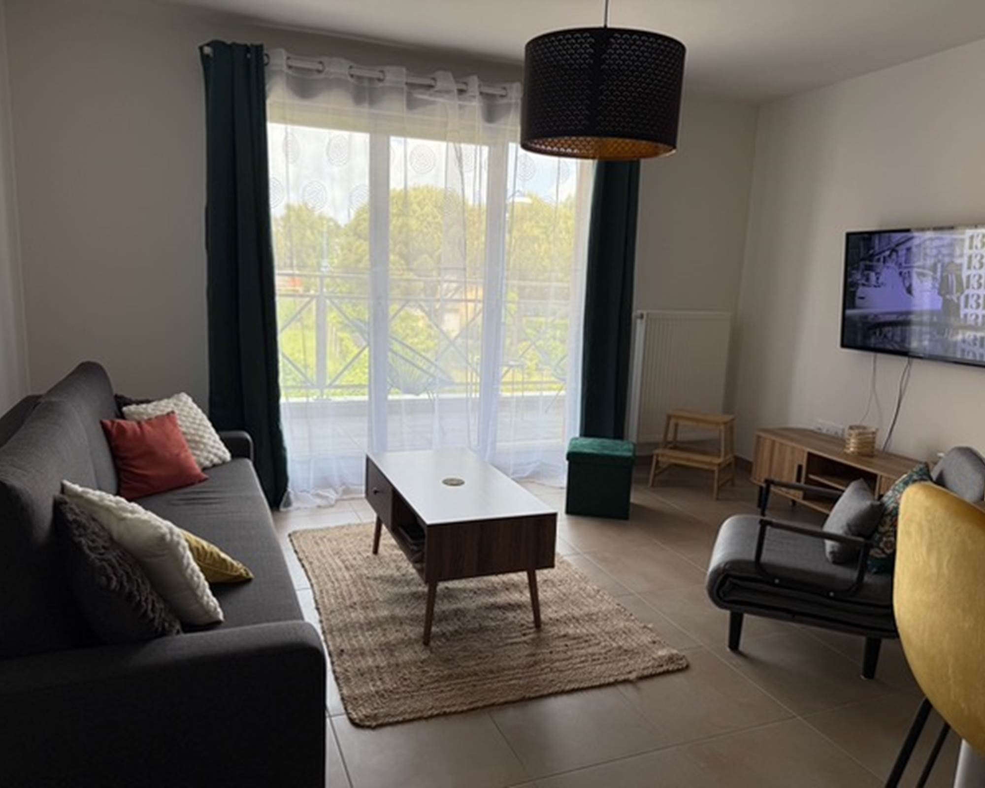 198F4EFE-106B-4FE3-A4CD-284A650F477B