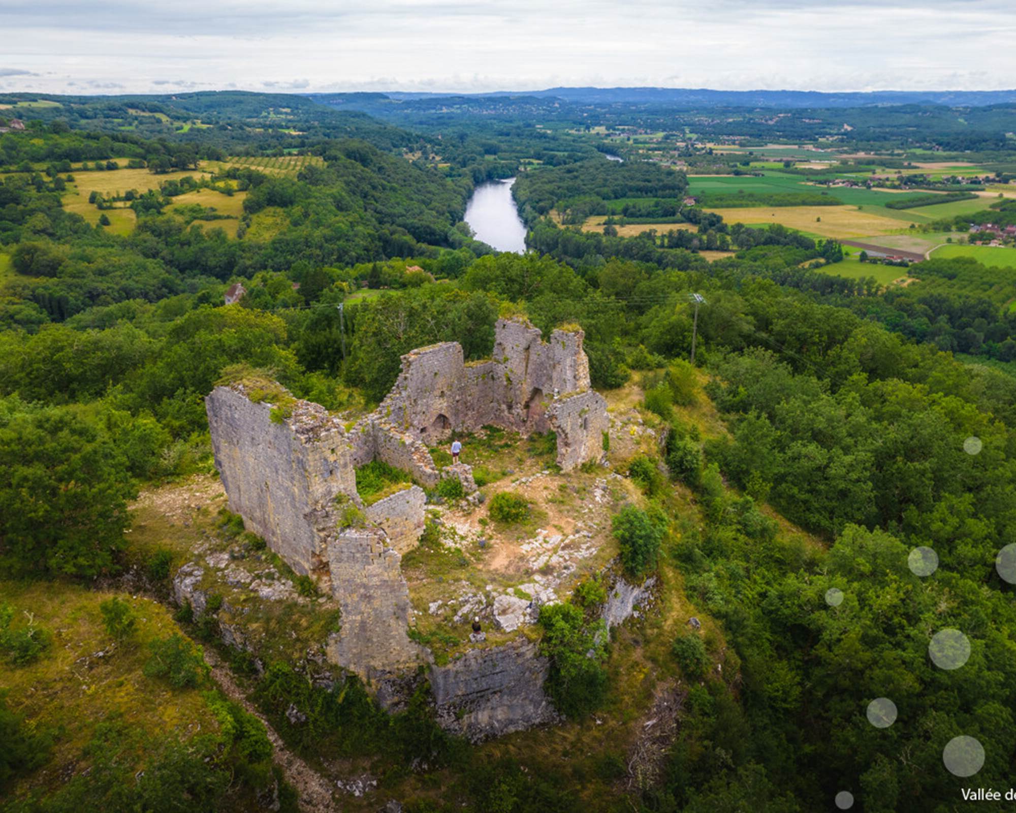 Randonnée aux ruines de Taillefer à Gintrac @MaximeSembille