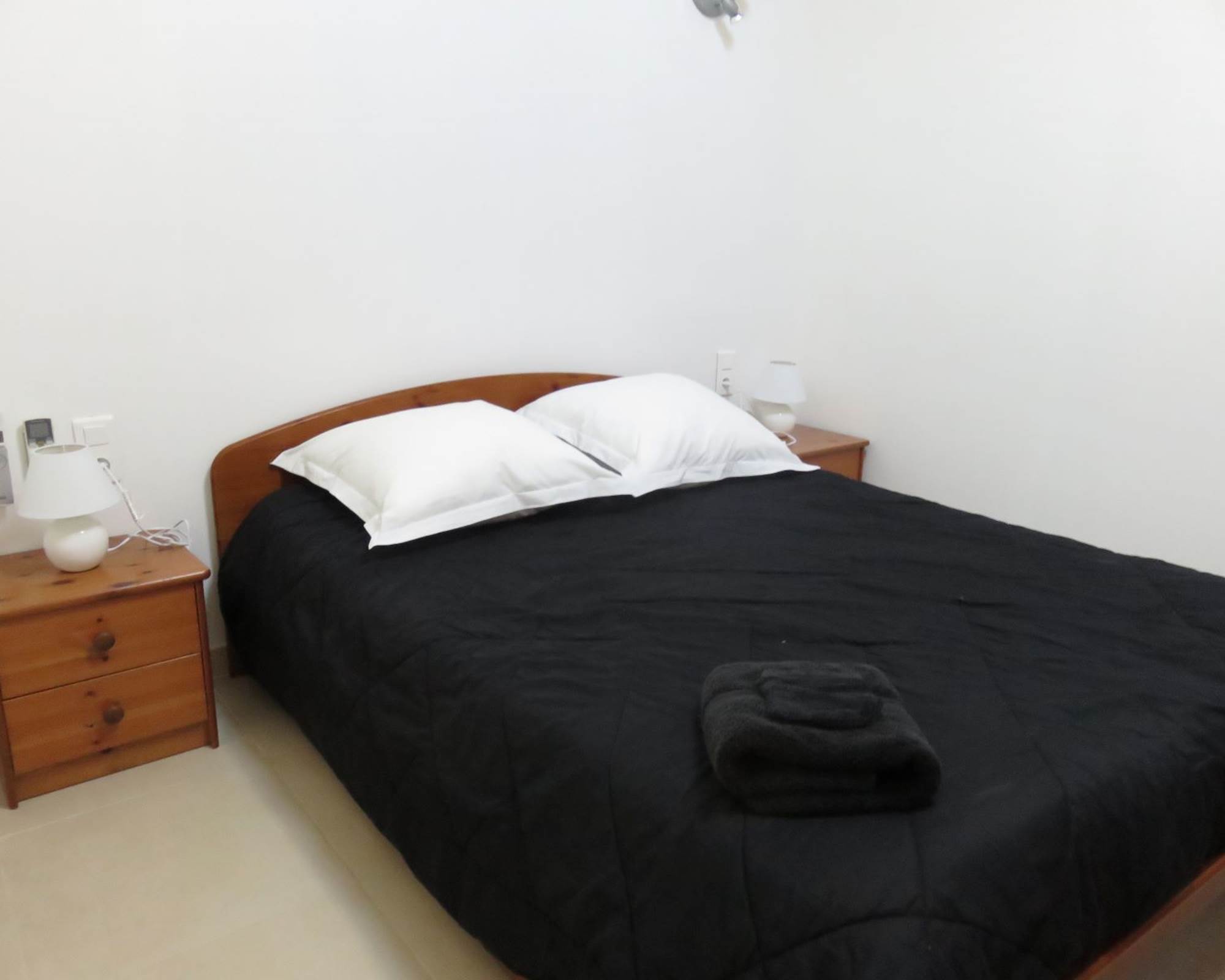 CHAMBRE 1 - DEPENDANCE