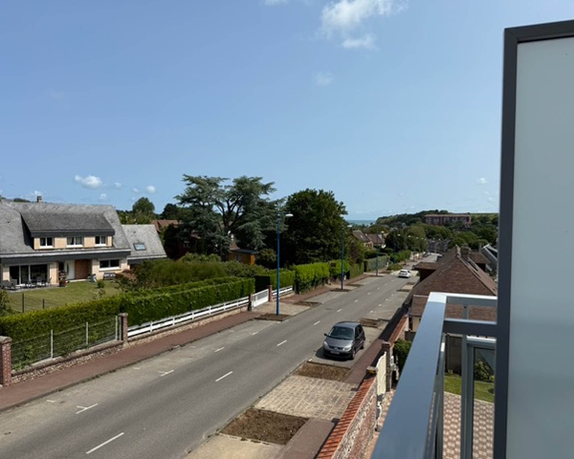 826A73F6-95C3-4E91-B0F5-B34ADB2F2F32