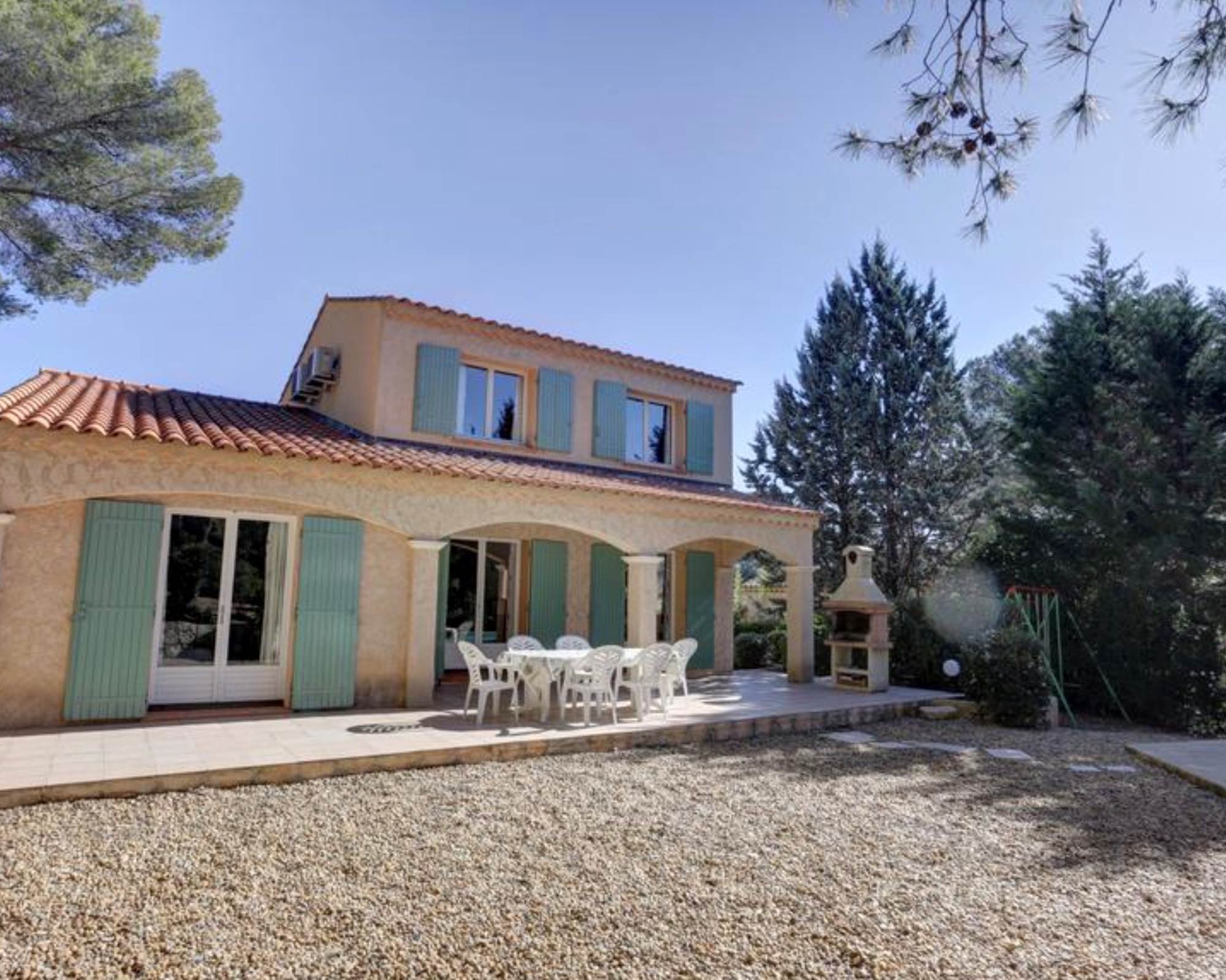 terrasse arrière plein sud