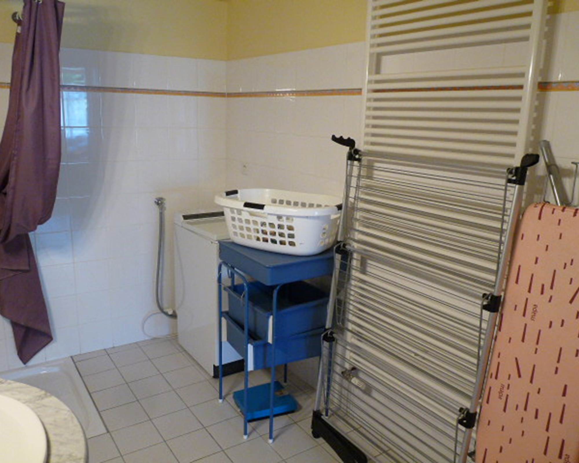 Salle d'eau et lave linge