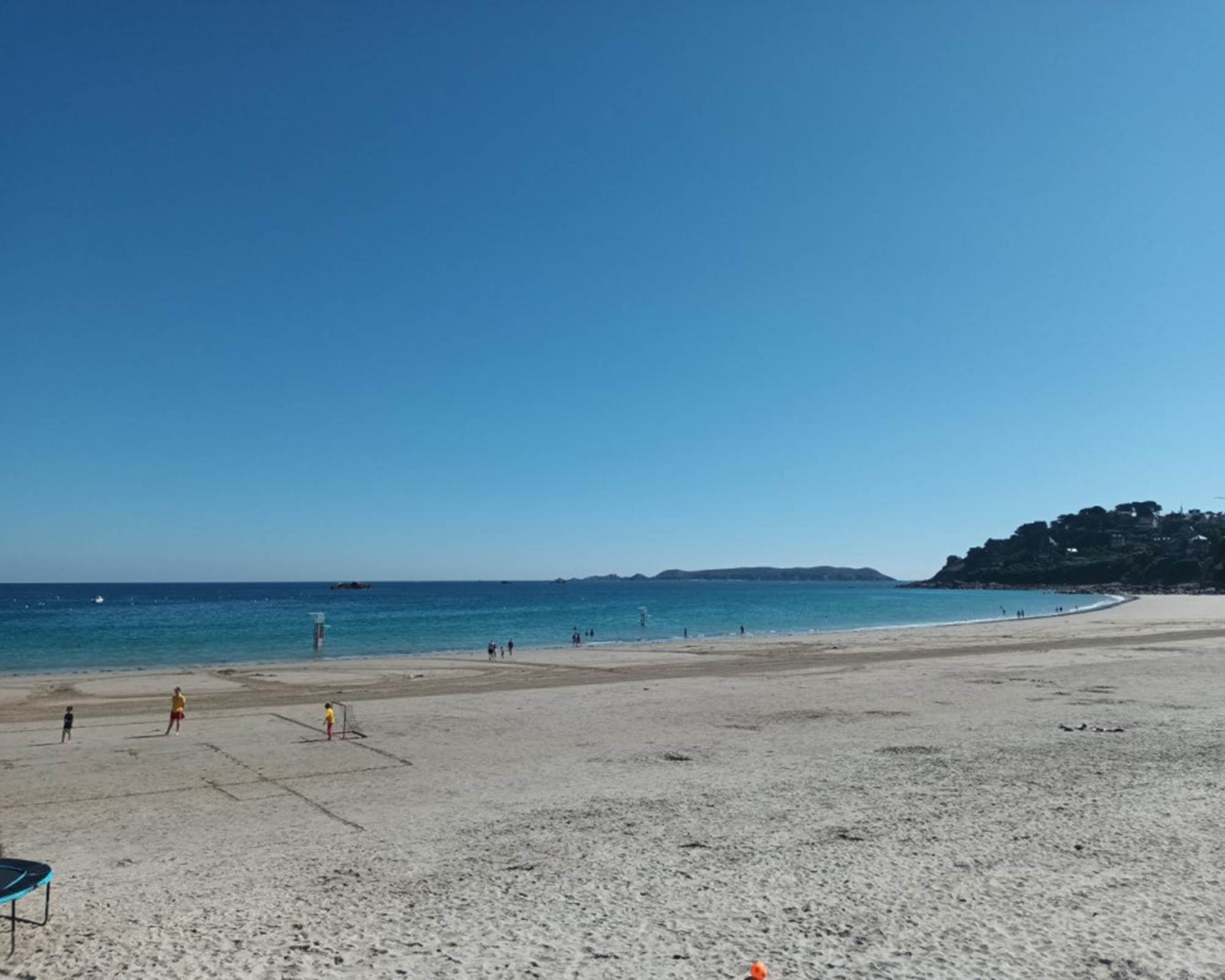 22G122058_800_1067 (1)