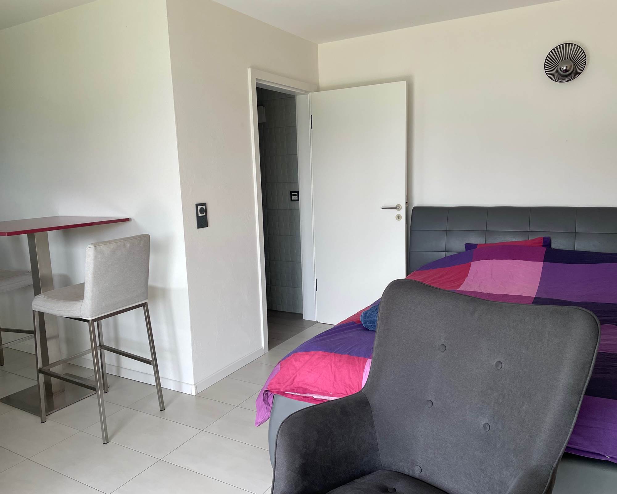 coin-repas-studio-gruyeres-montagne-sejour-deux-personnes-fribourg