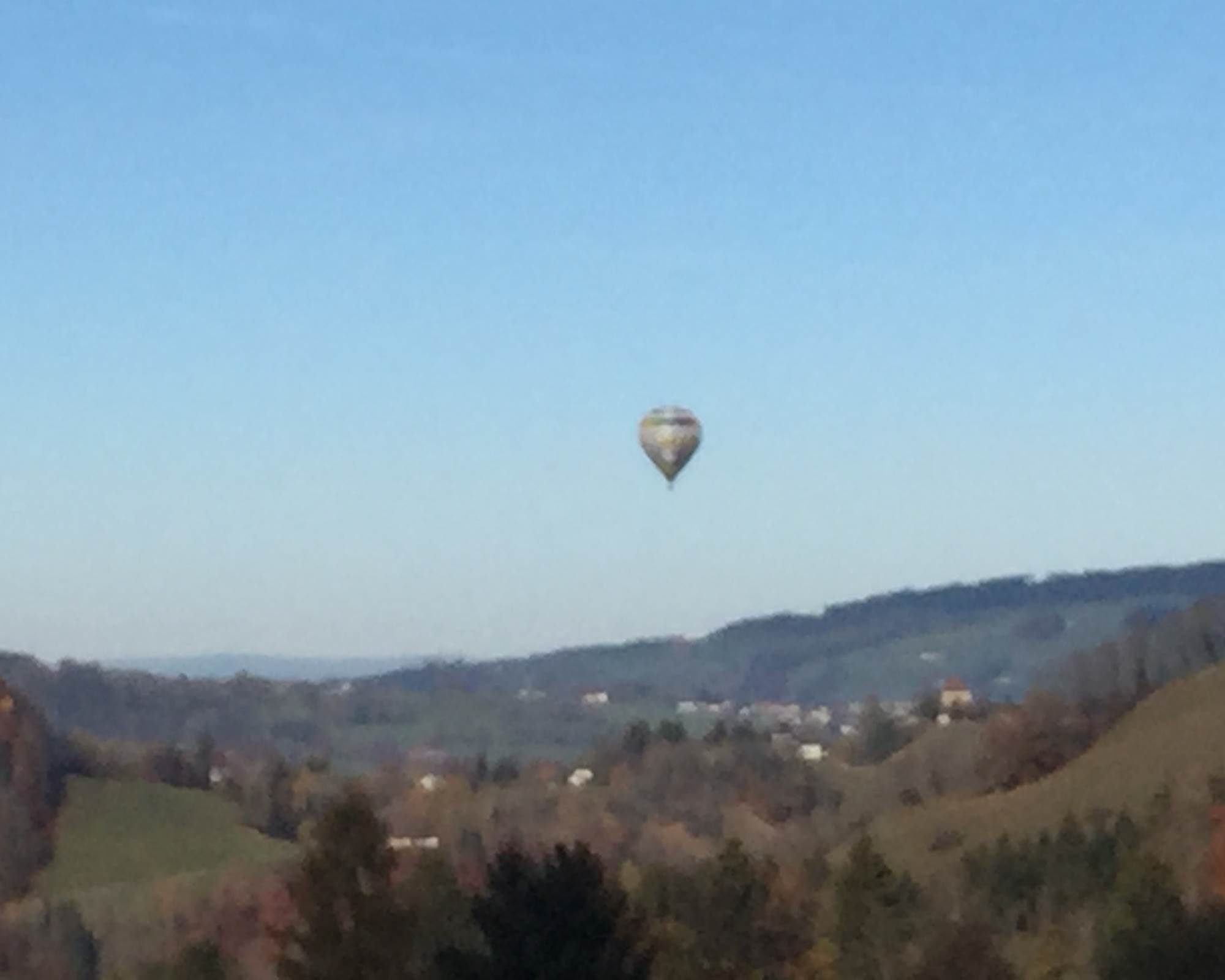 Montgolfière au-dessus de Gruyères