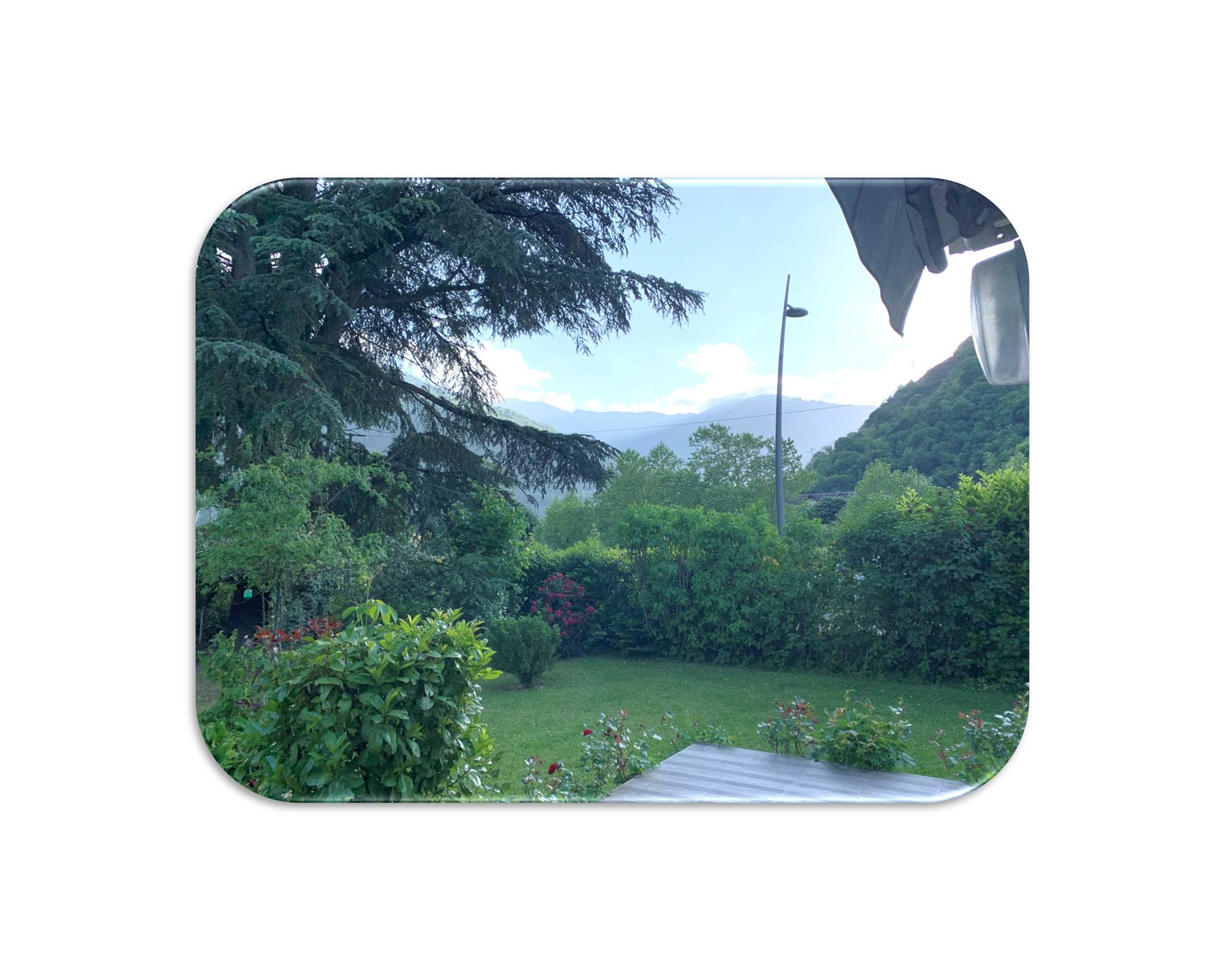 Terrasse vue montagne2 fond blanc