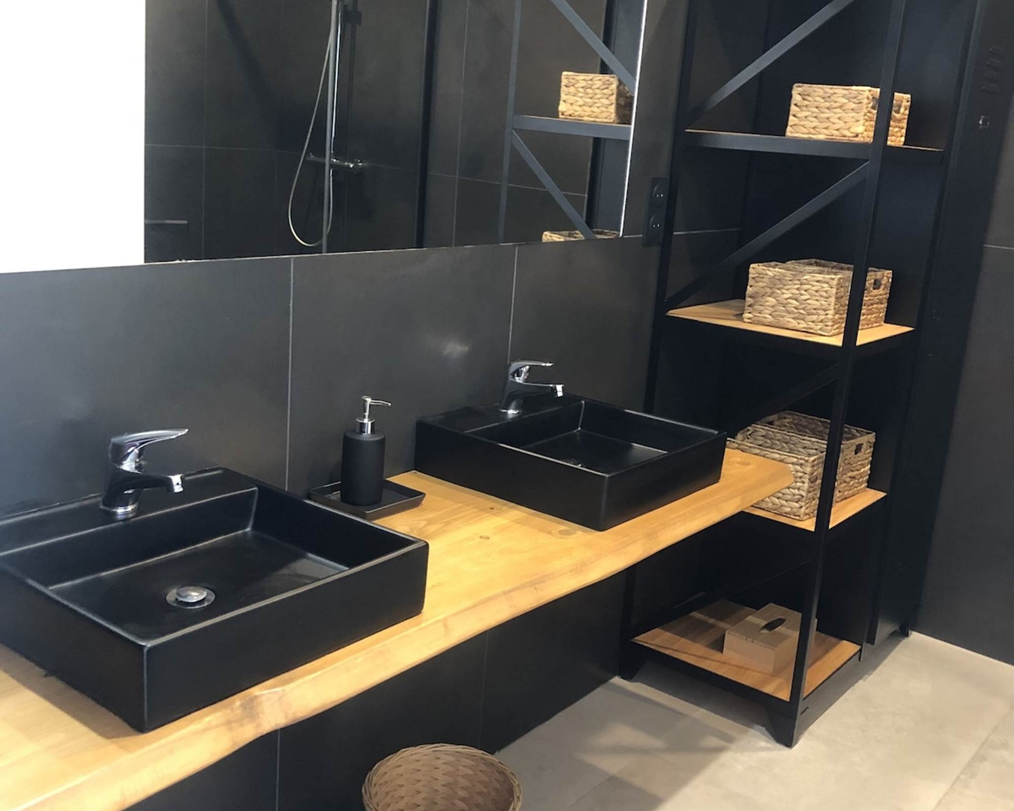 SALLE DE BAINS POOL HOUSE