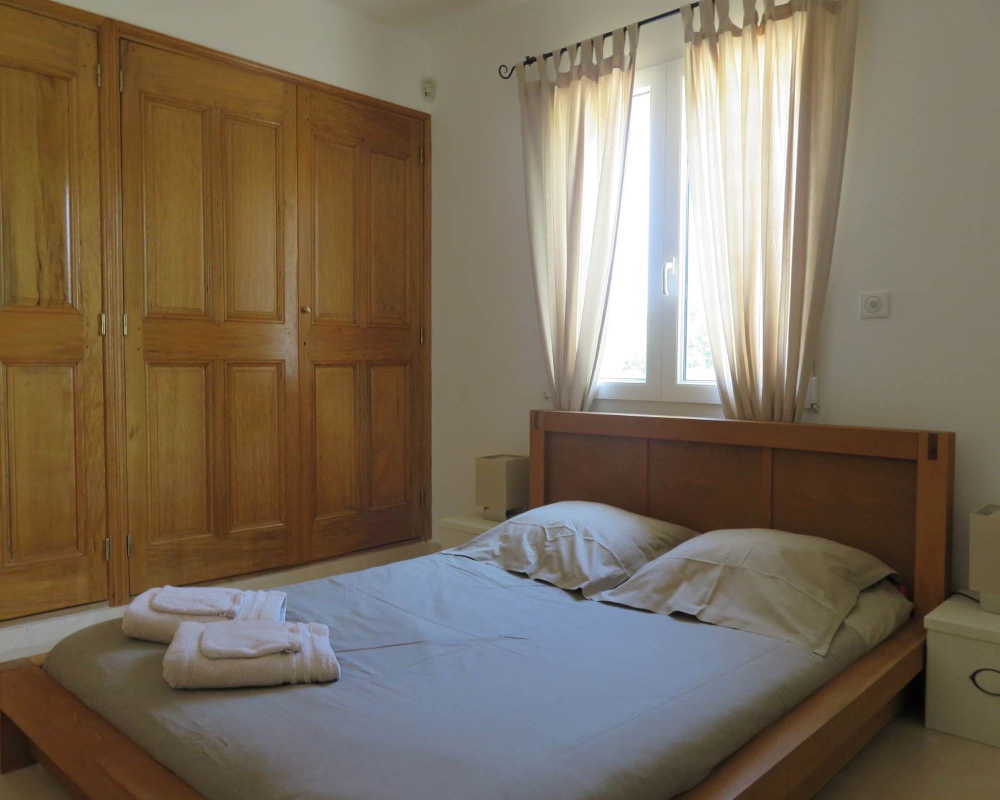 CHAMBRE 1 - RDC MAISON