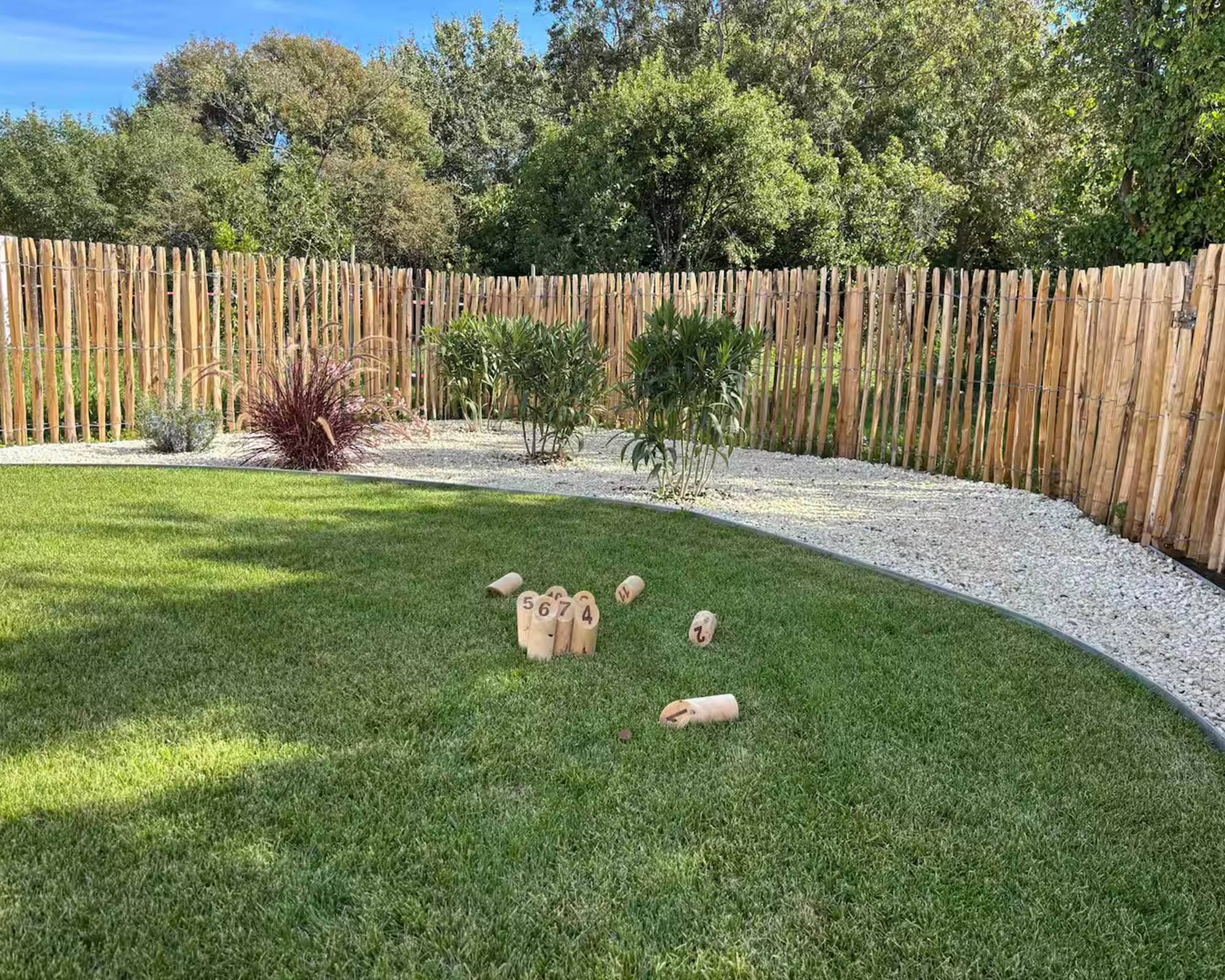 Villa Dolusienne - jeux extérieurs, jardin