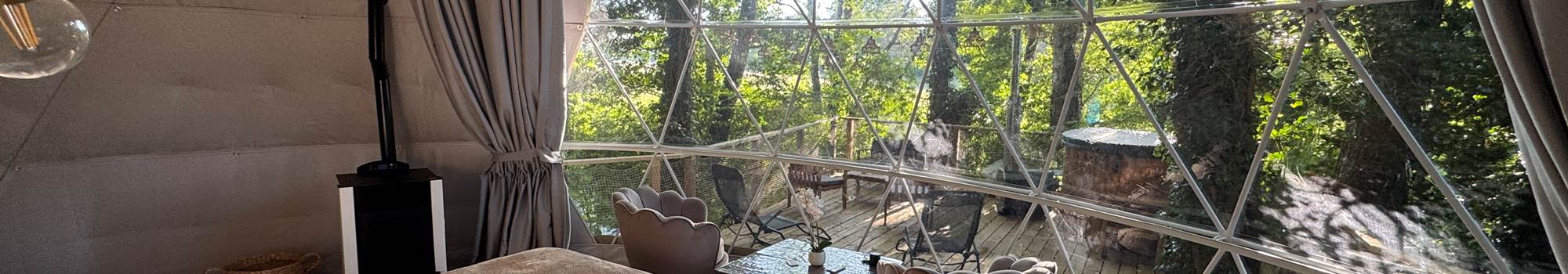 bulle-insolite-vue-nature-nuit-couple-vosges-terrasse-iles-merveilleuse.jpg