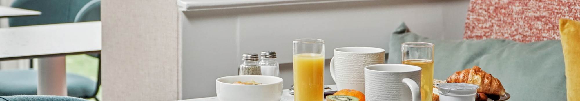 hotel-spa-arradon-salle-petit-dejeuner