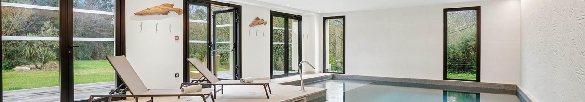 hotel-spa-arradon-piscine-interieure-chauffee