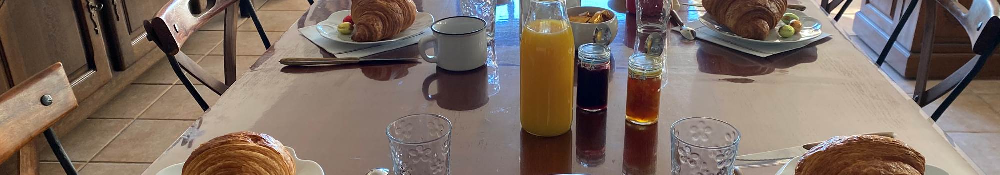 Petit déjeuner au Domaine du Gravier