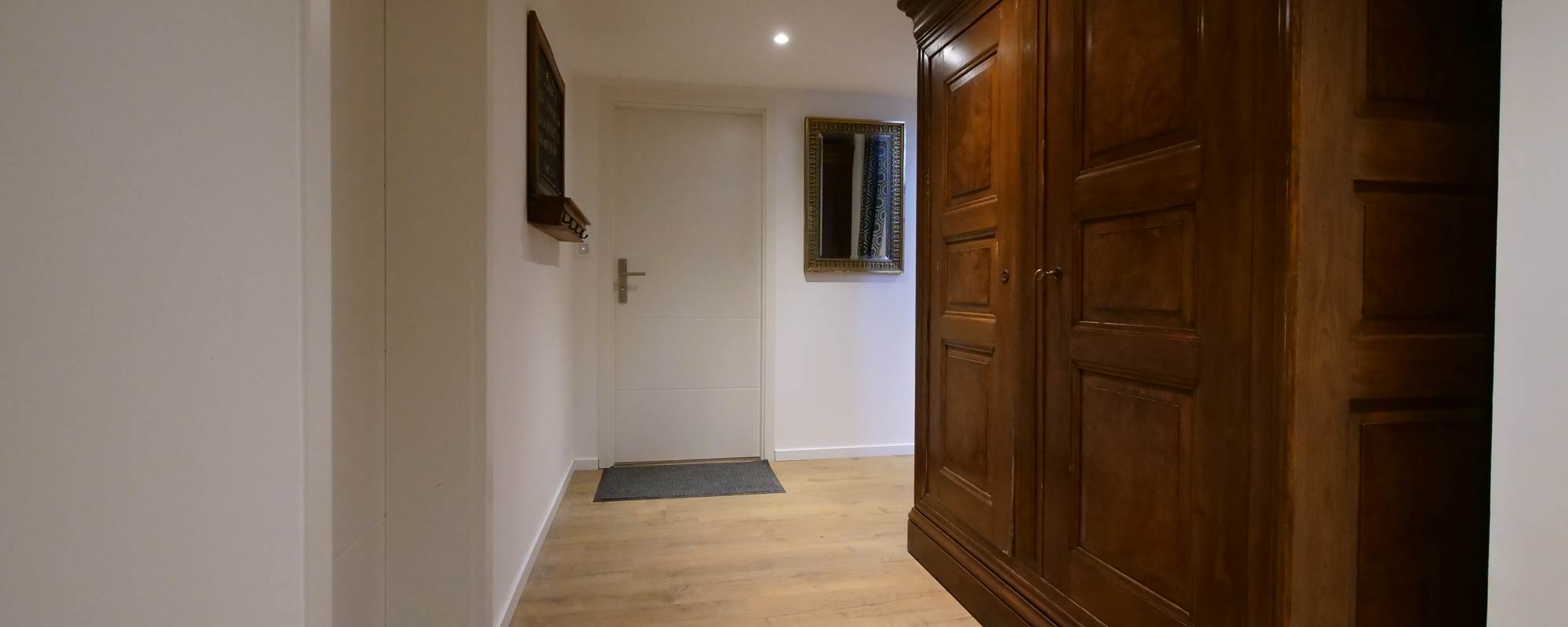 Vers l'entrée du gîte