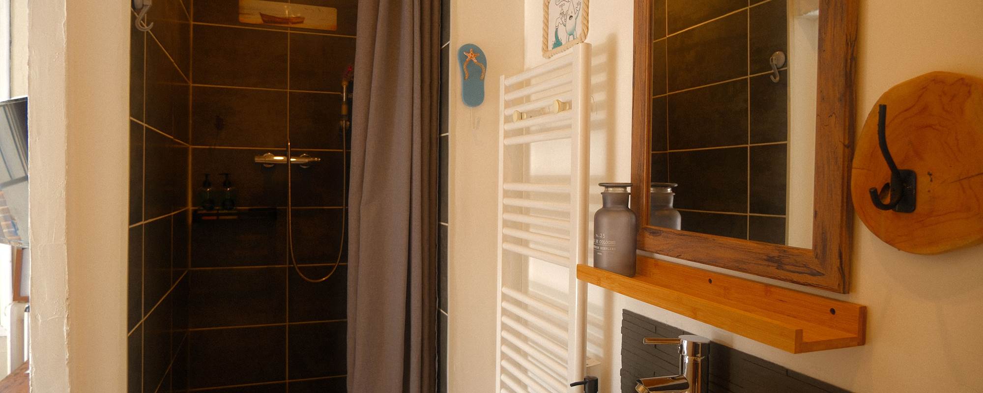 salle de bain maritime comp