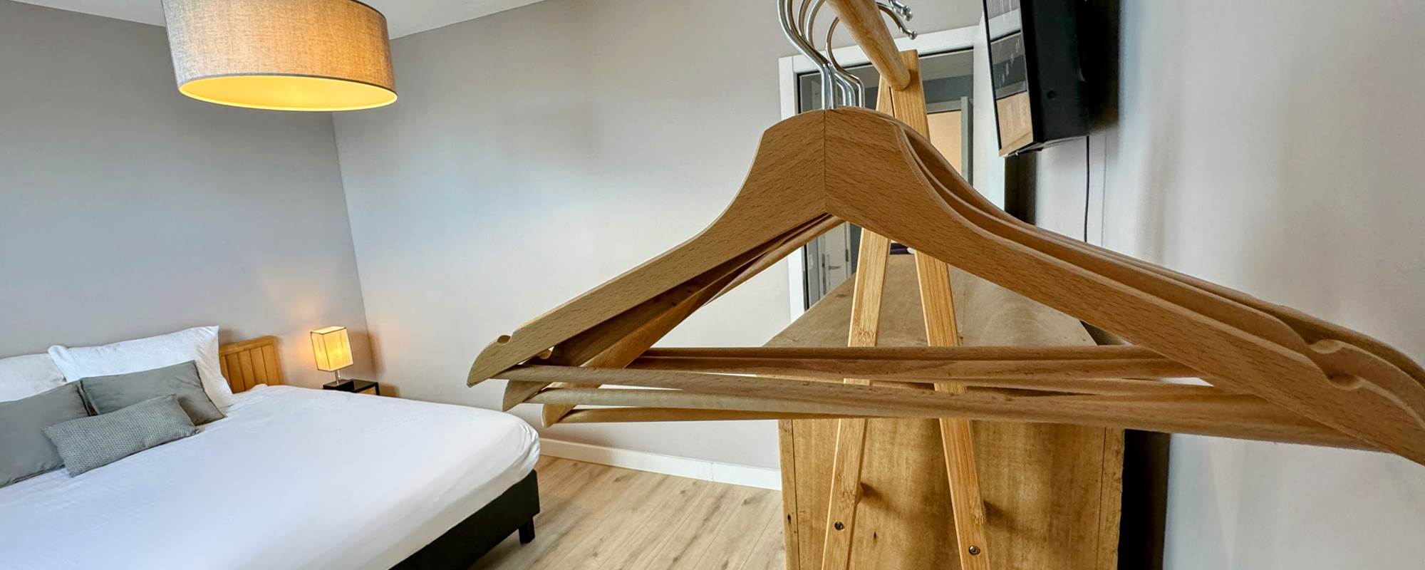 20b70d65-712c-4224-8764-e0a23b23d02f