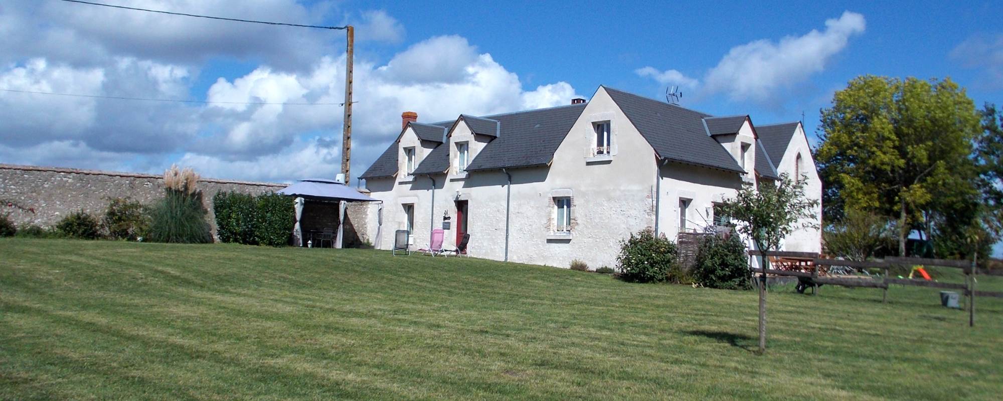 Domaine du Gué du Roi Gîte Familial La Grange du Gué du Roi