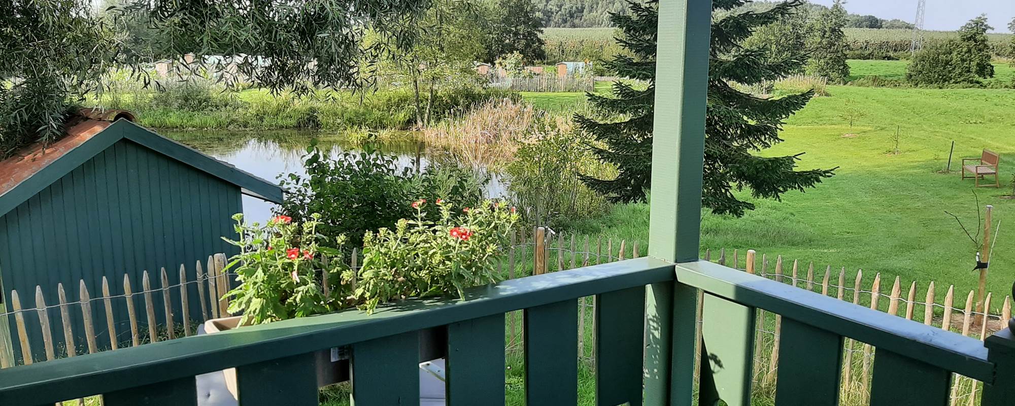 Roulotte: vue de la terrasse