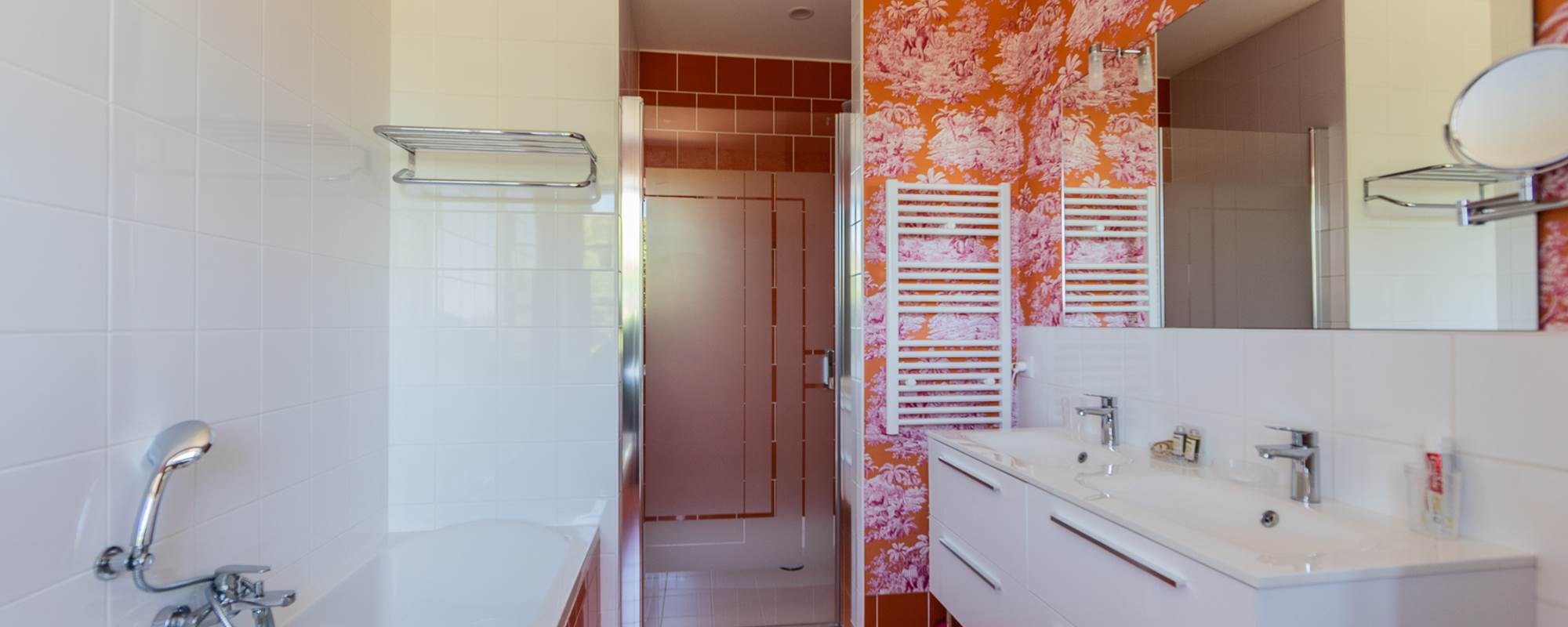 salle-de-bain-1-baignoire-gite-domme