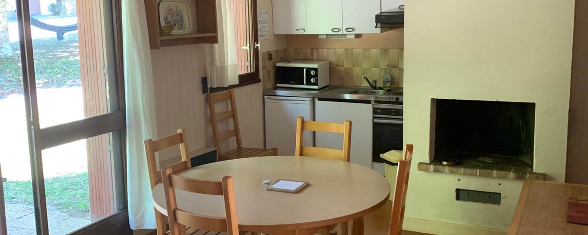 lepetitbois46_Leyme_Vintage_séjour cuisine_002_Gîte 20