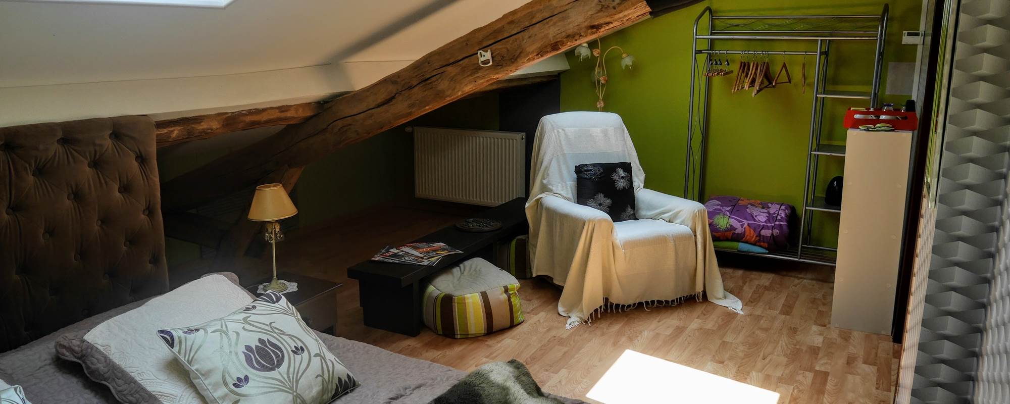 chambre 4 -étage-  lit en 160 tête et pieds relevables