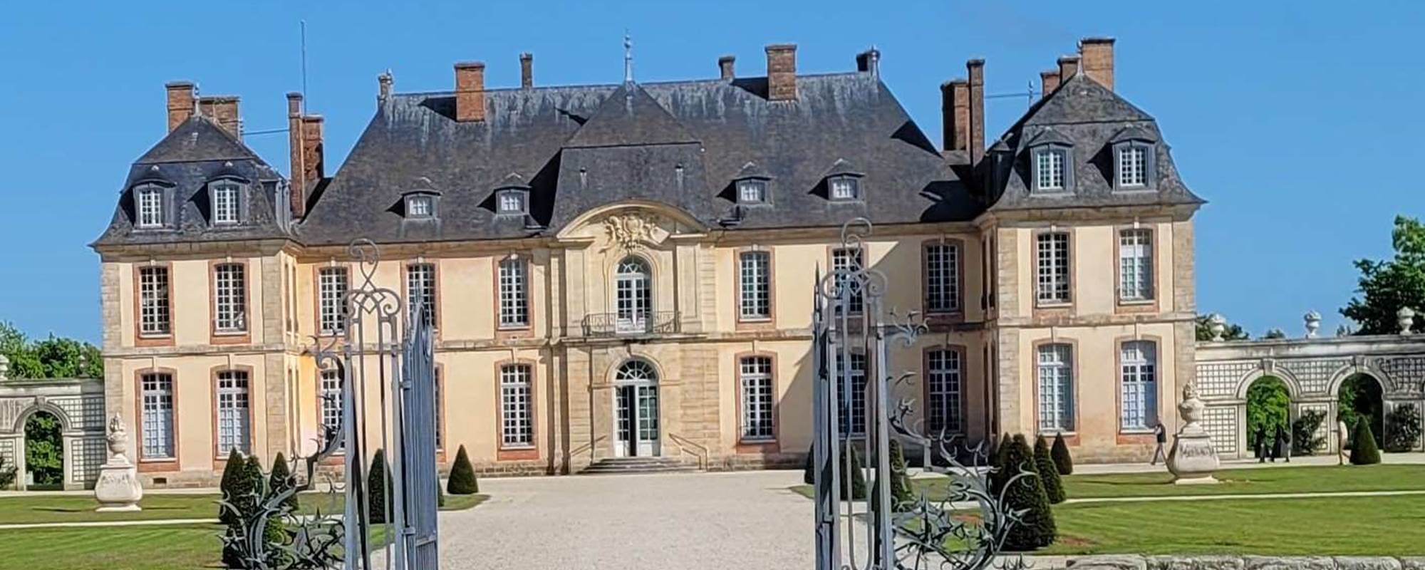 CHATEAU MOTTE TILLY WEB